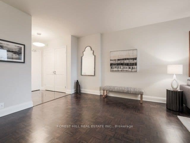 350 Lonsdale Road 502, Toronto, ON M5P 1R6