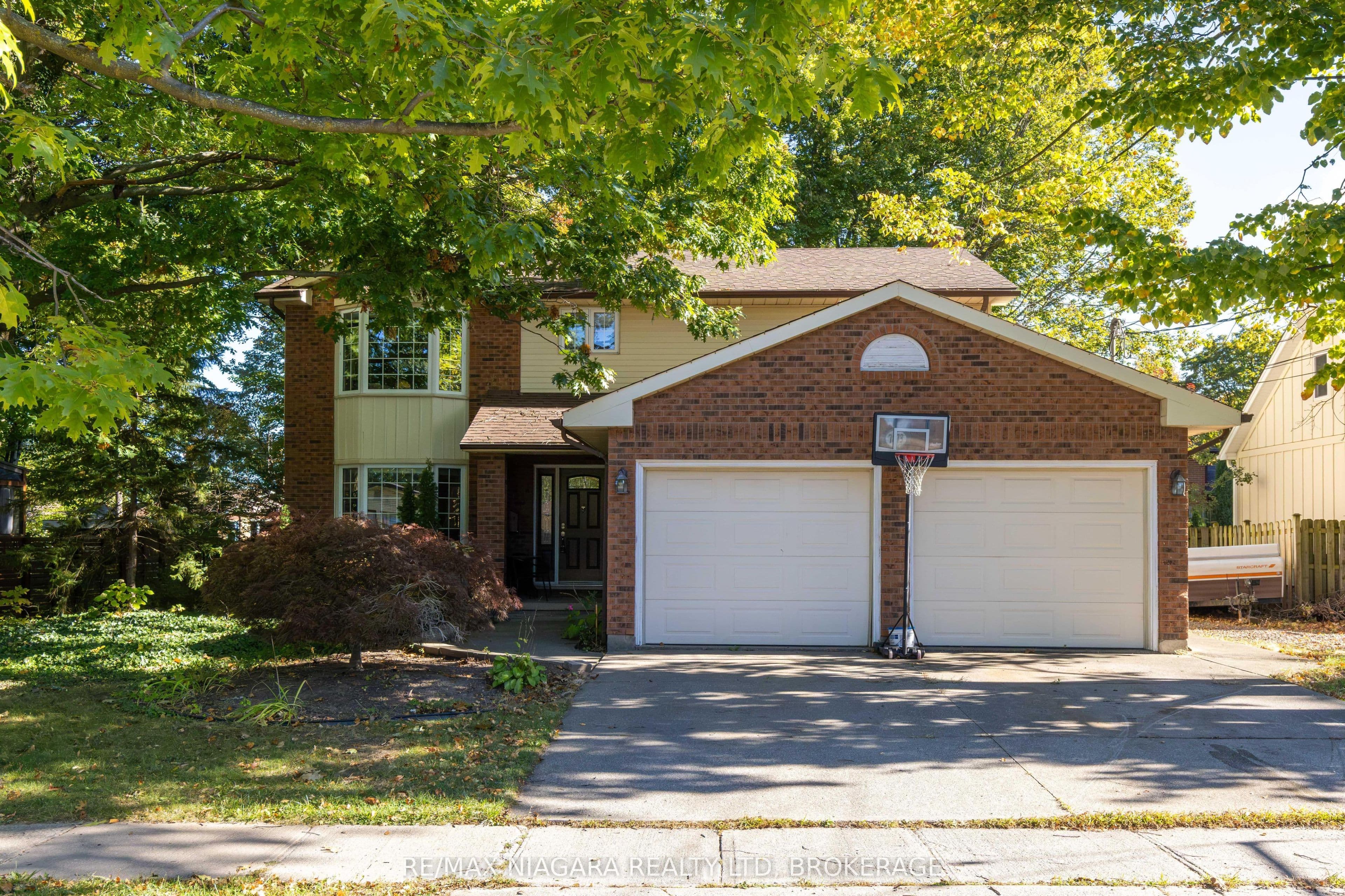 7873 Beaverdams Road, Niagara Falls, ON L2H 1R6
