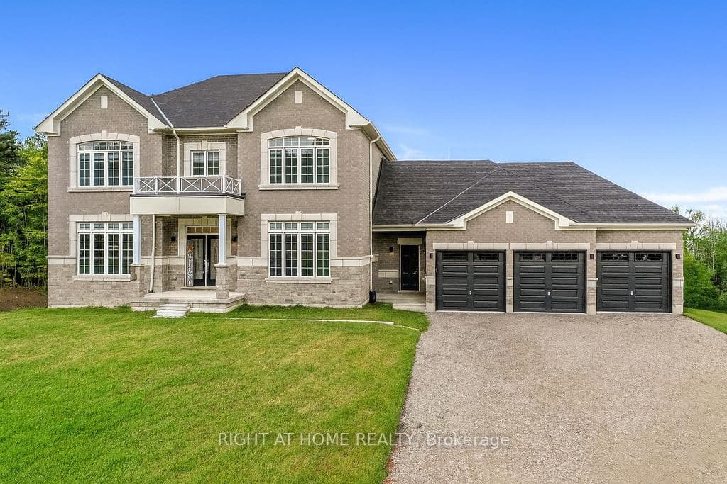 8 Forest Heights Court, Oro-Medonte, ON L0L 2E0