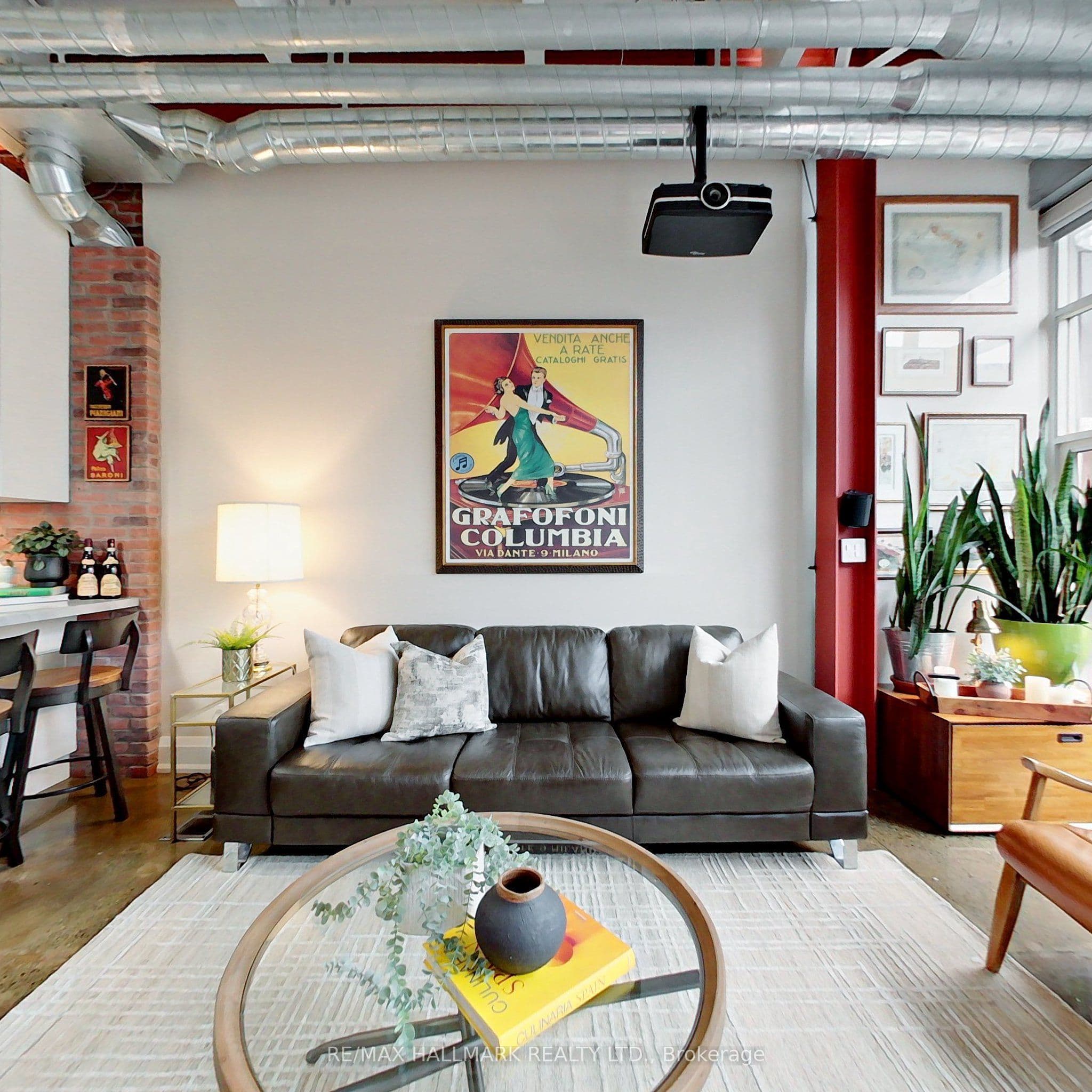 383 Adelaide Street E 412, Toronto, ON M5A 1N3