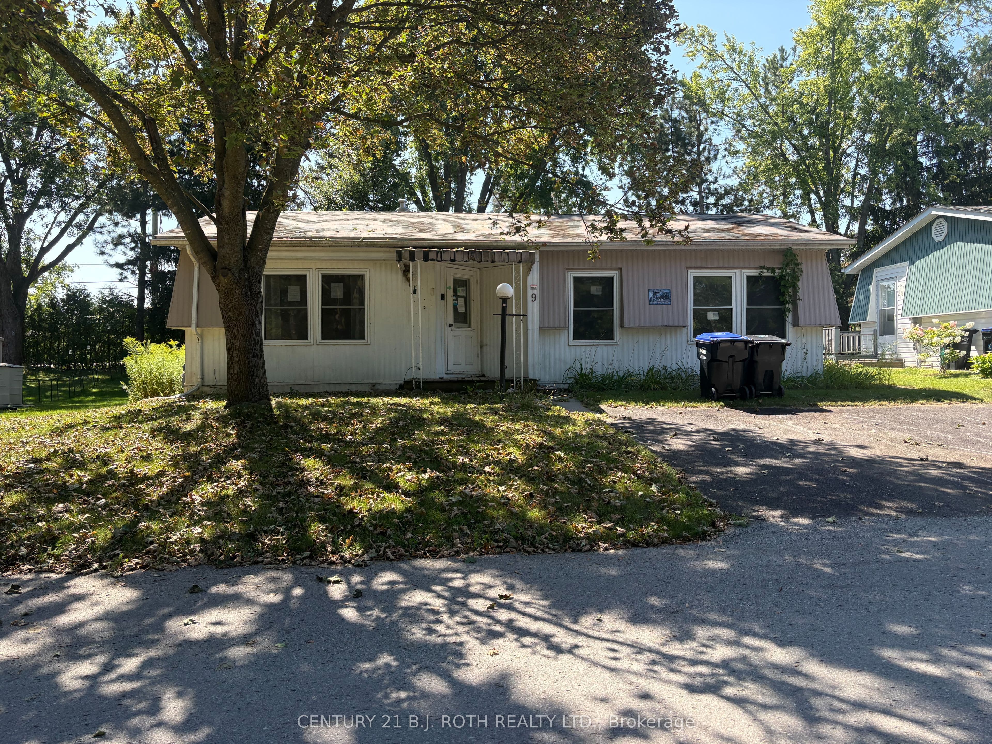 9 Cherrywood Lane, Innisfil, ON L9S 1N3