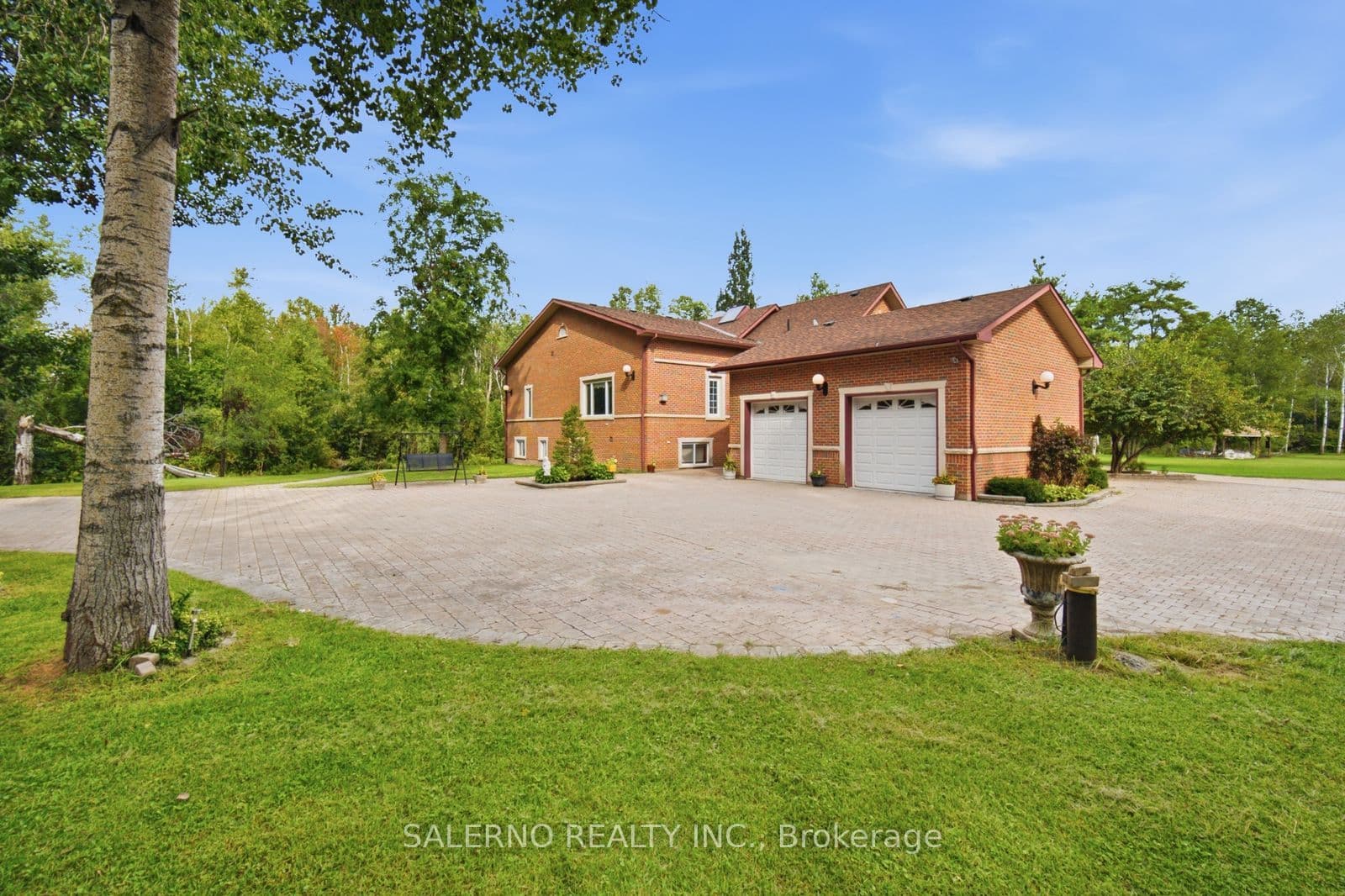 48 Aird Court, Georgina, ON L0E 1A0