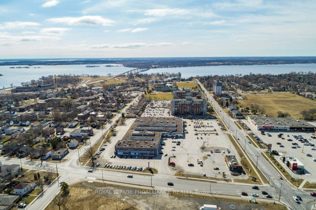 161 Bridge Street W 14, Belleville, ON K8P 1K2
