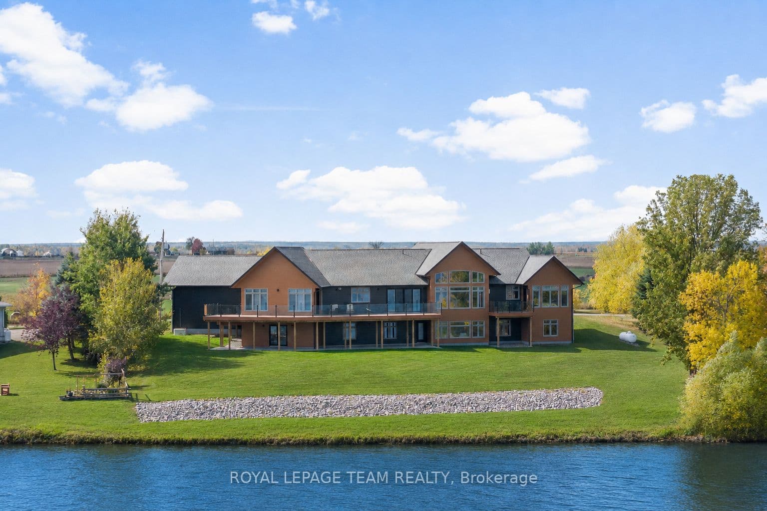 231 Finnerty Road, Whitewater Region, ON K0J 1K0