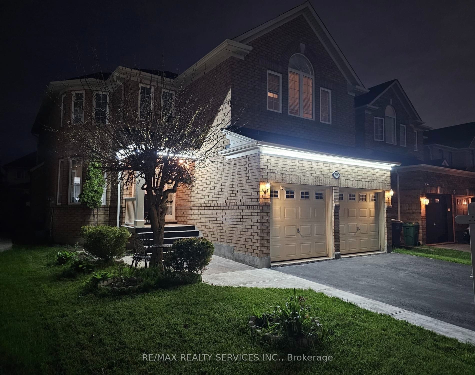 3696 Waterfall Crescent, Mississauga, ON L5N 8G8
