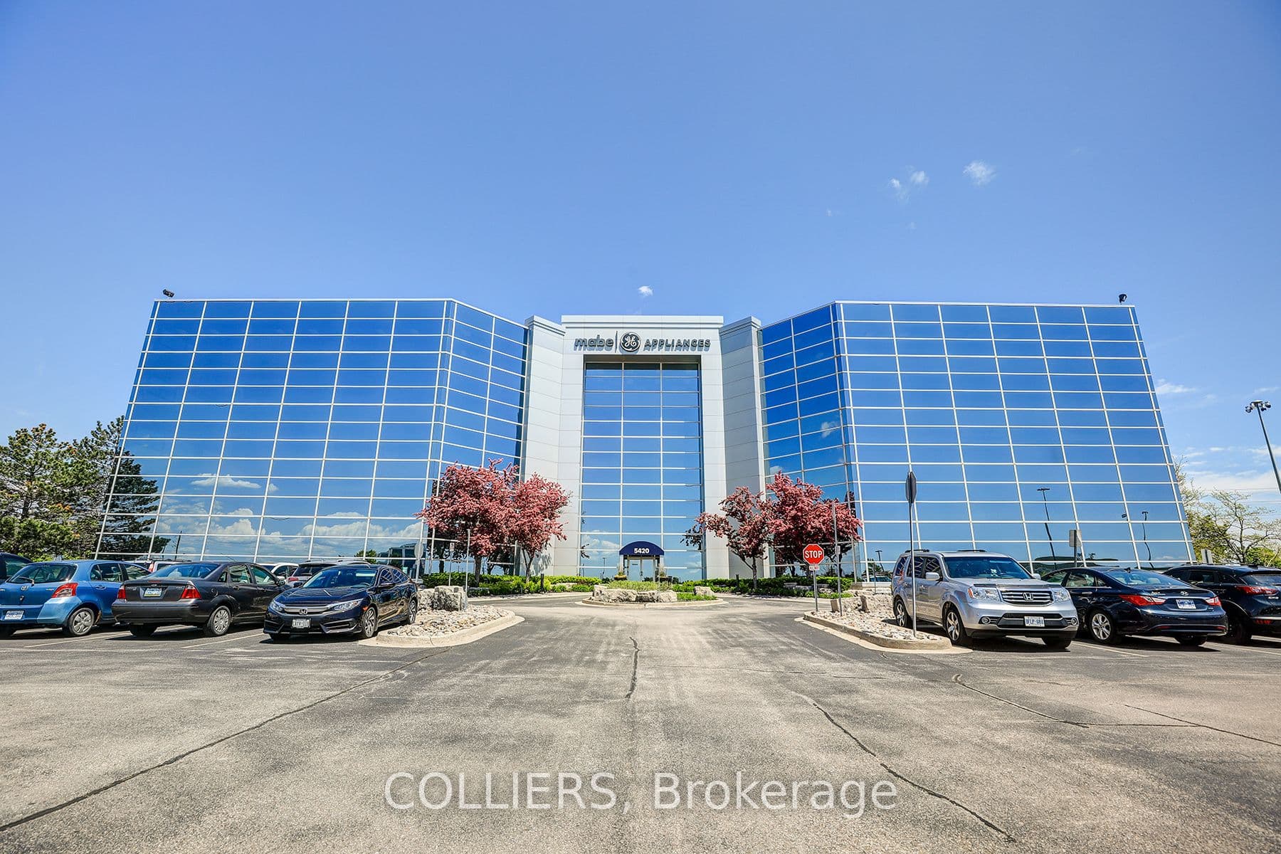 5420 North Service Road 404, Burlington, ON L7L 6W6