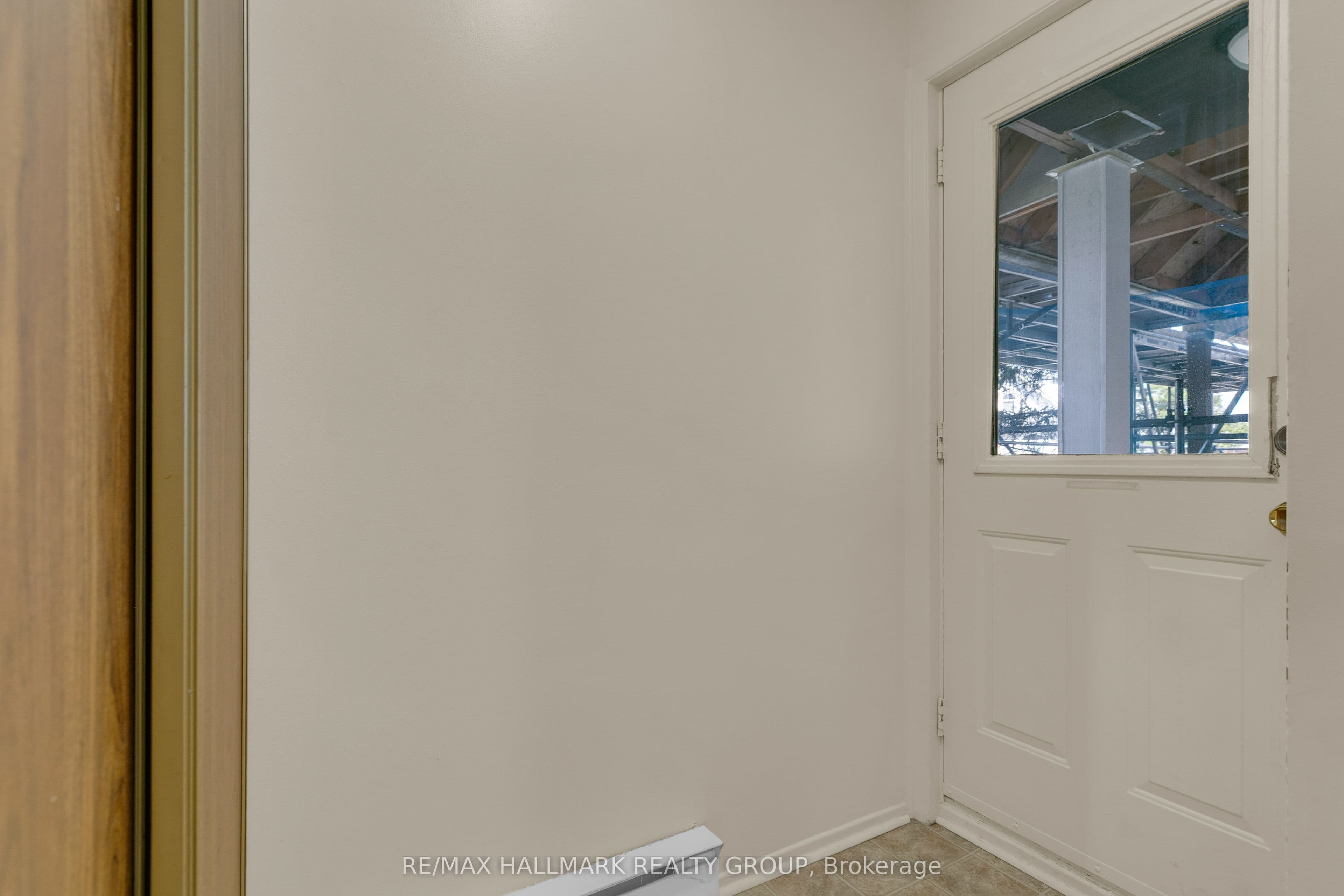 702 Tanguay Court 29, Kanata, ON K2L 3X2