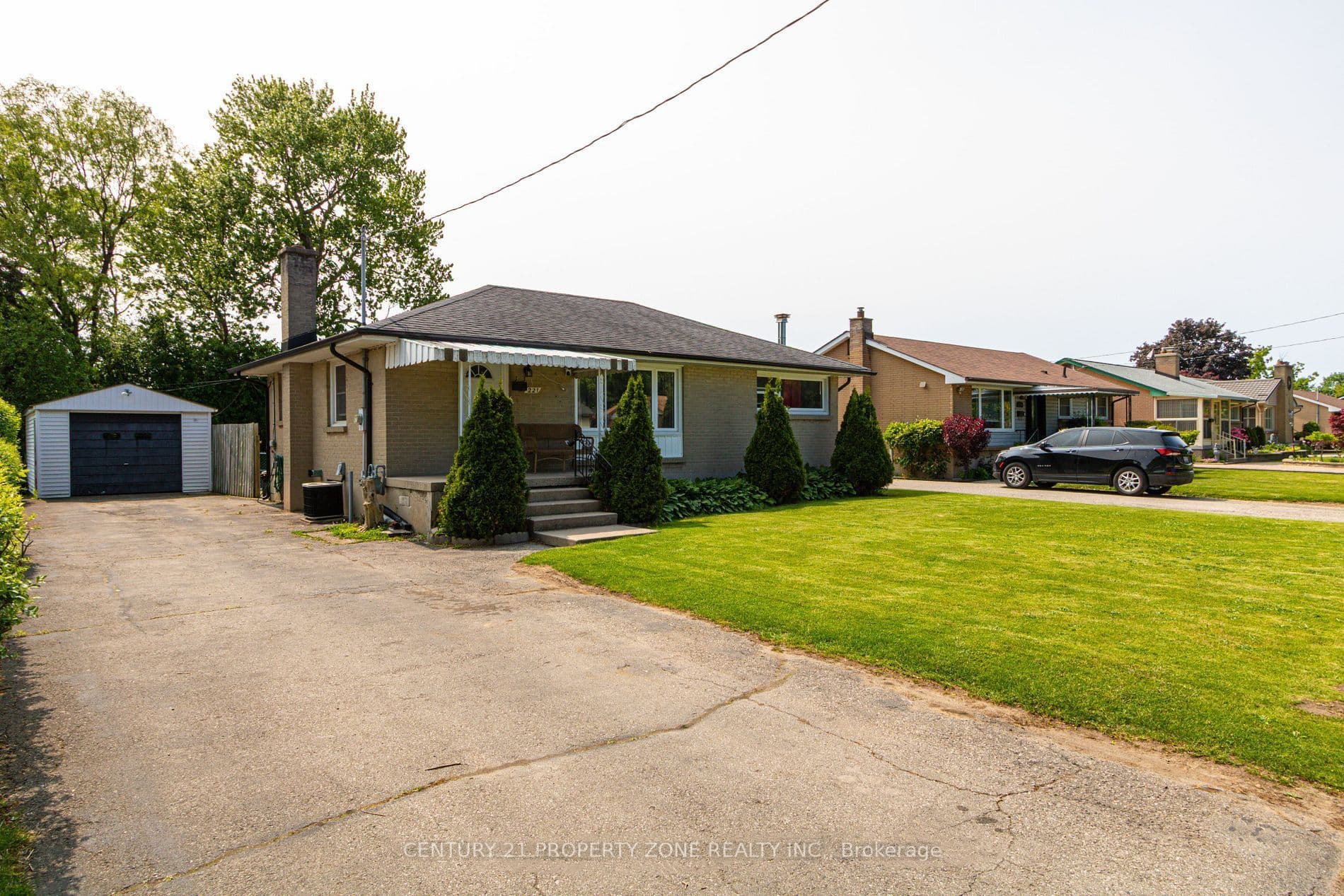 221 STARLIGHT Avenue, London East, ON N5W 4X8