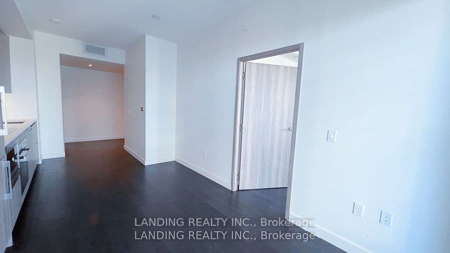 95 McMahon Drive 1715, Toronto, ON M2K 0H2