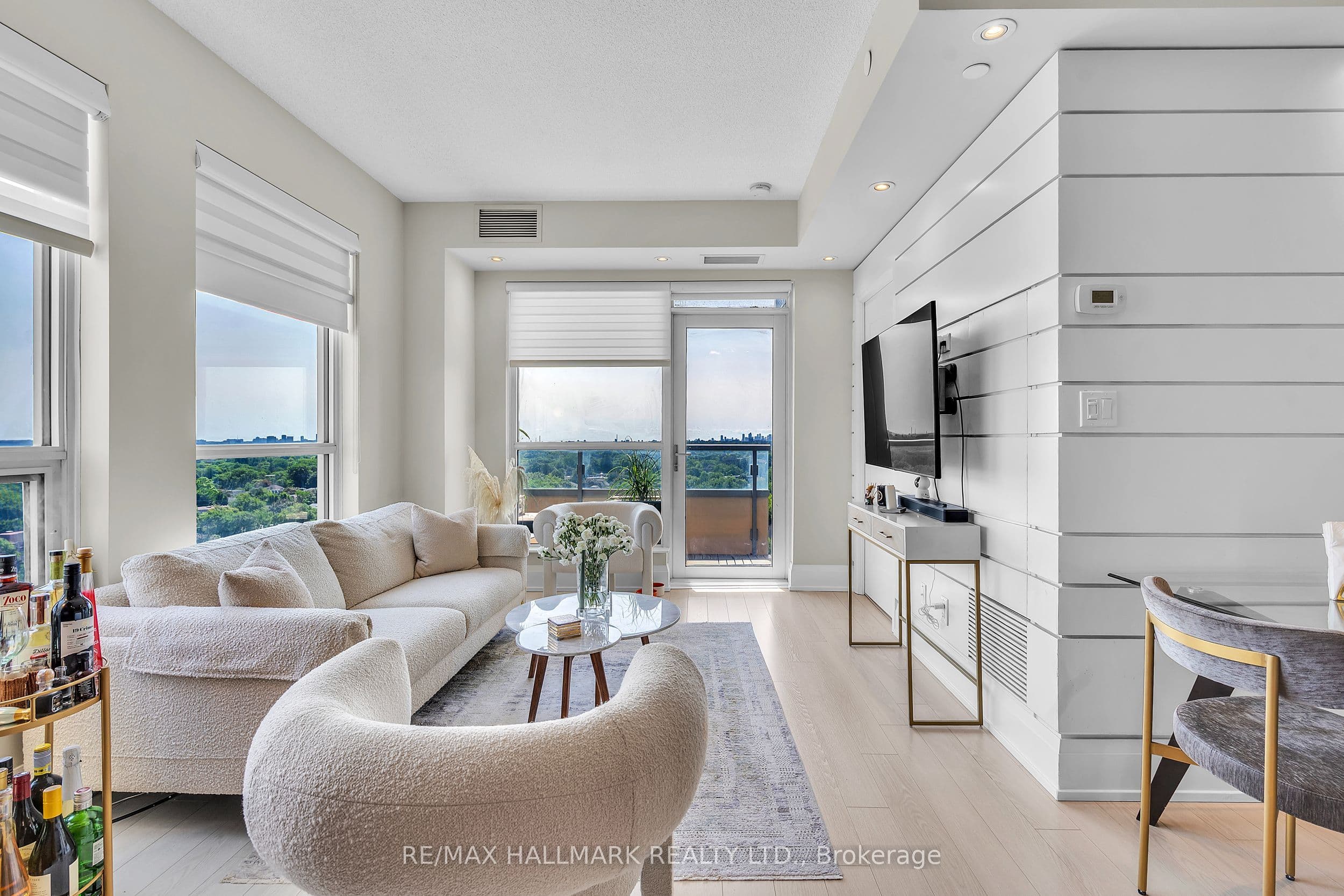 120 Harrison Garden Boulevard 1406, Toronto, ON M2N 0H1