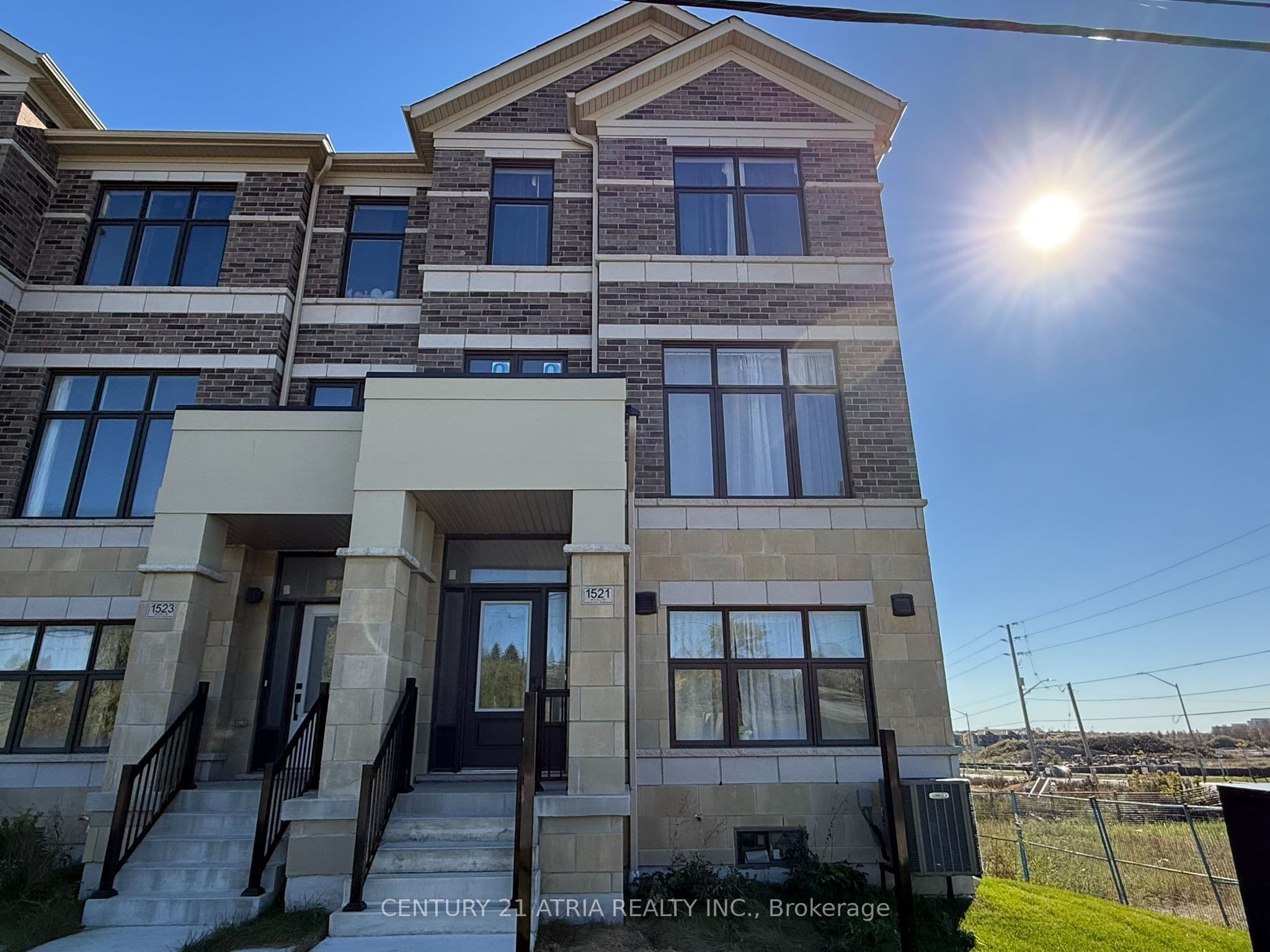 1521 19th Avenue, Richmond Hill, ON L4S 0P1