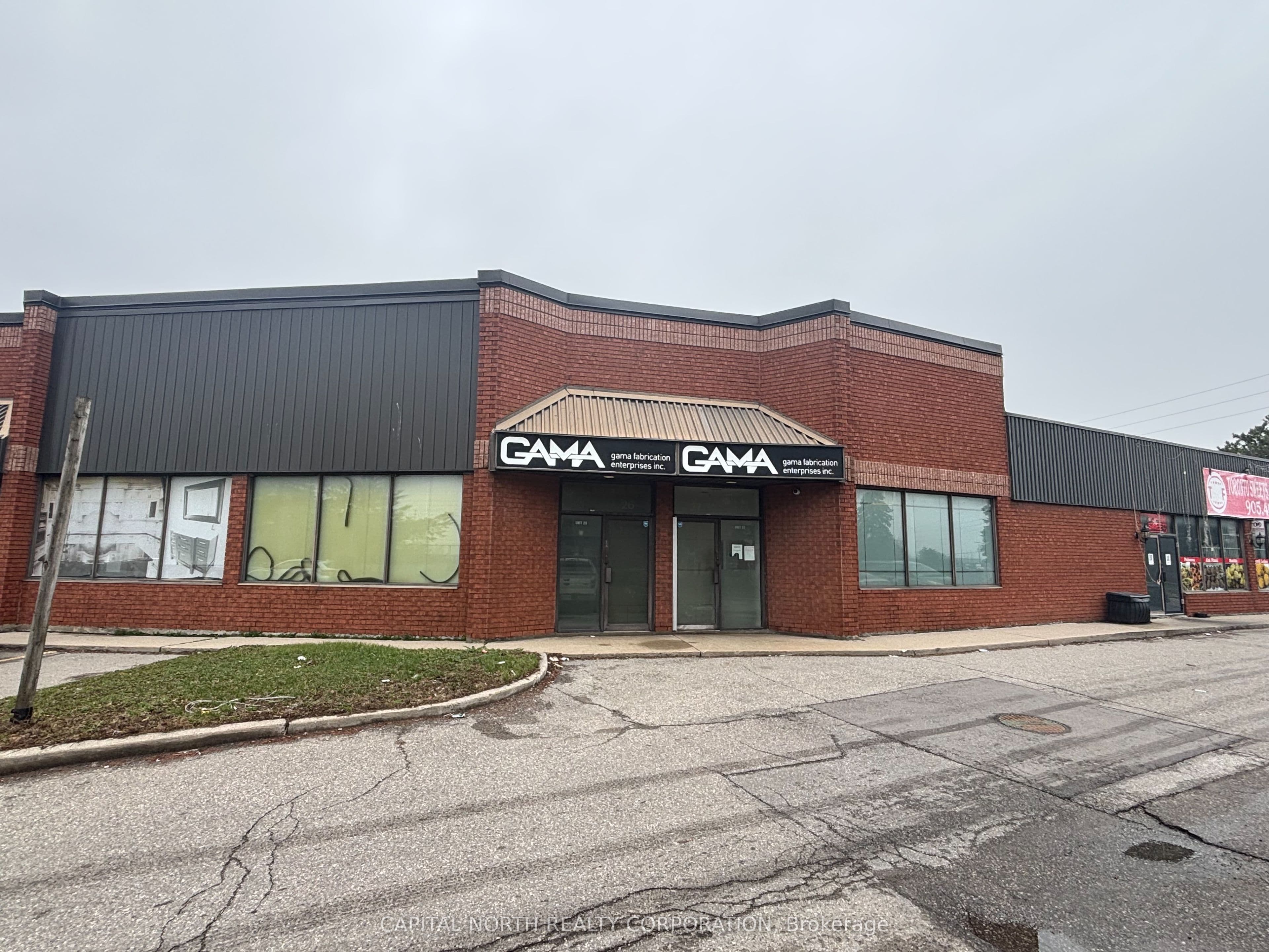 7885 Tranmere Drive #26-27, Mississauga, ON L5S 1V8