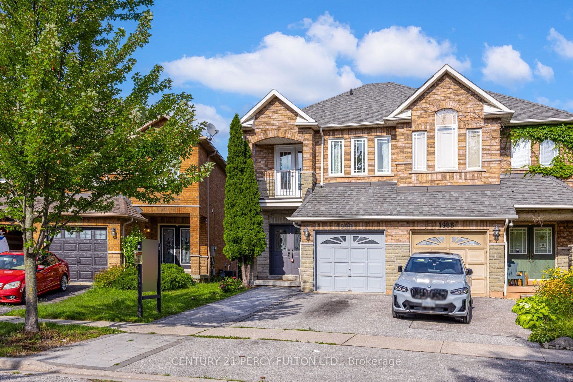 1990 Treetop Way, Pickering, ON L1V 7C8