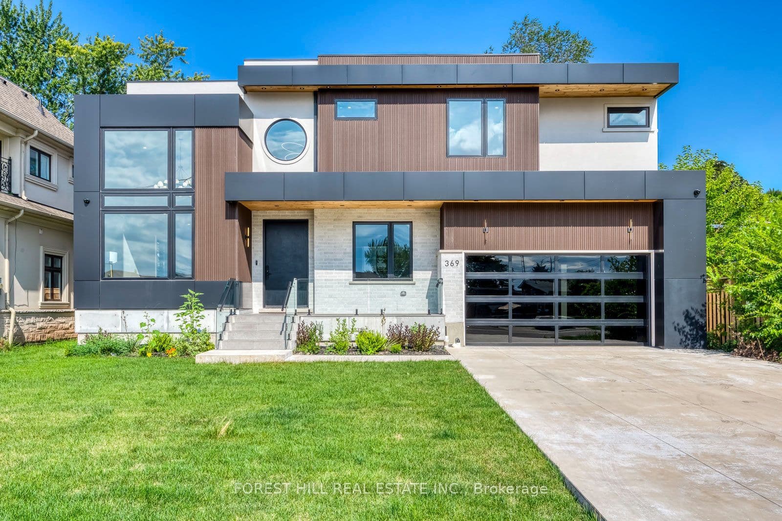 369 Wade Street, Oakville, ON L6K 2A4