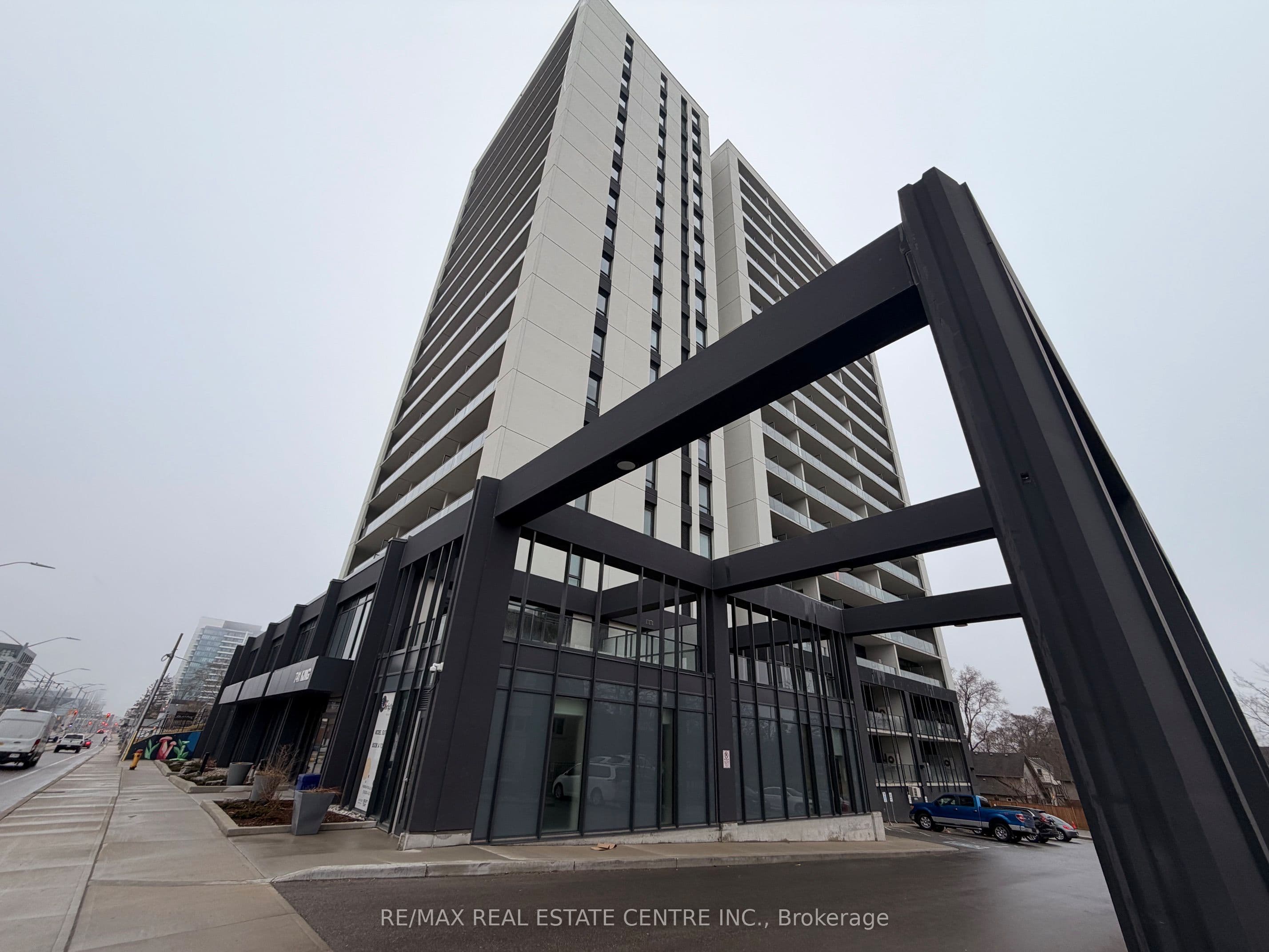 741 King Street W 301, Kitchener, ON N2G 0E9