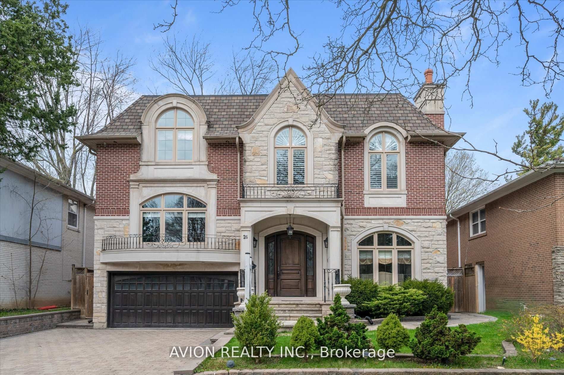 26 Danville Drive, Toronto, ON M2P 1J1