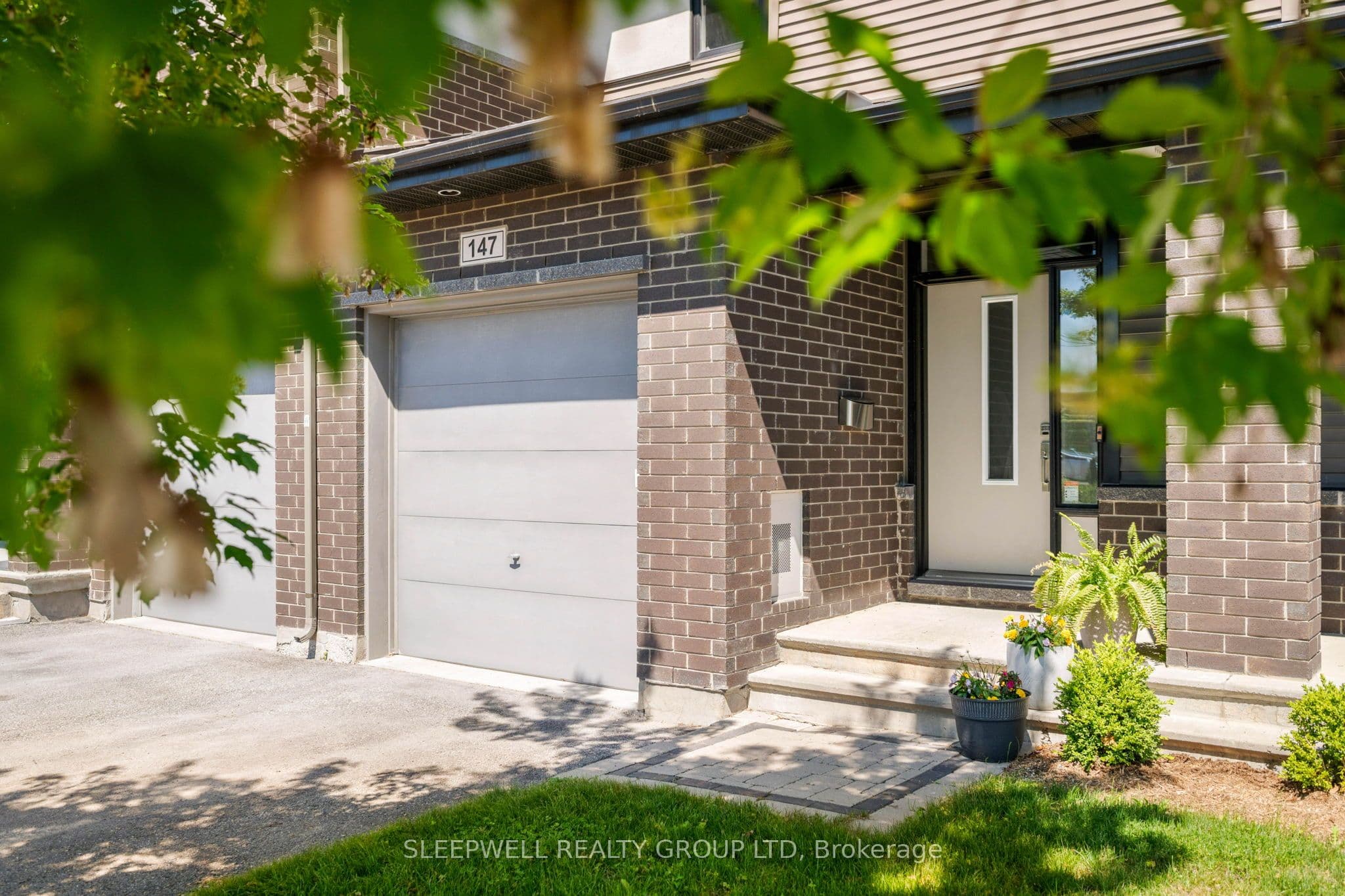 147 Westphalian Avenue, Kanata, ON K2V 0A3
