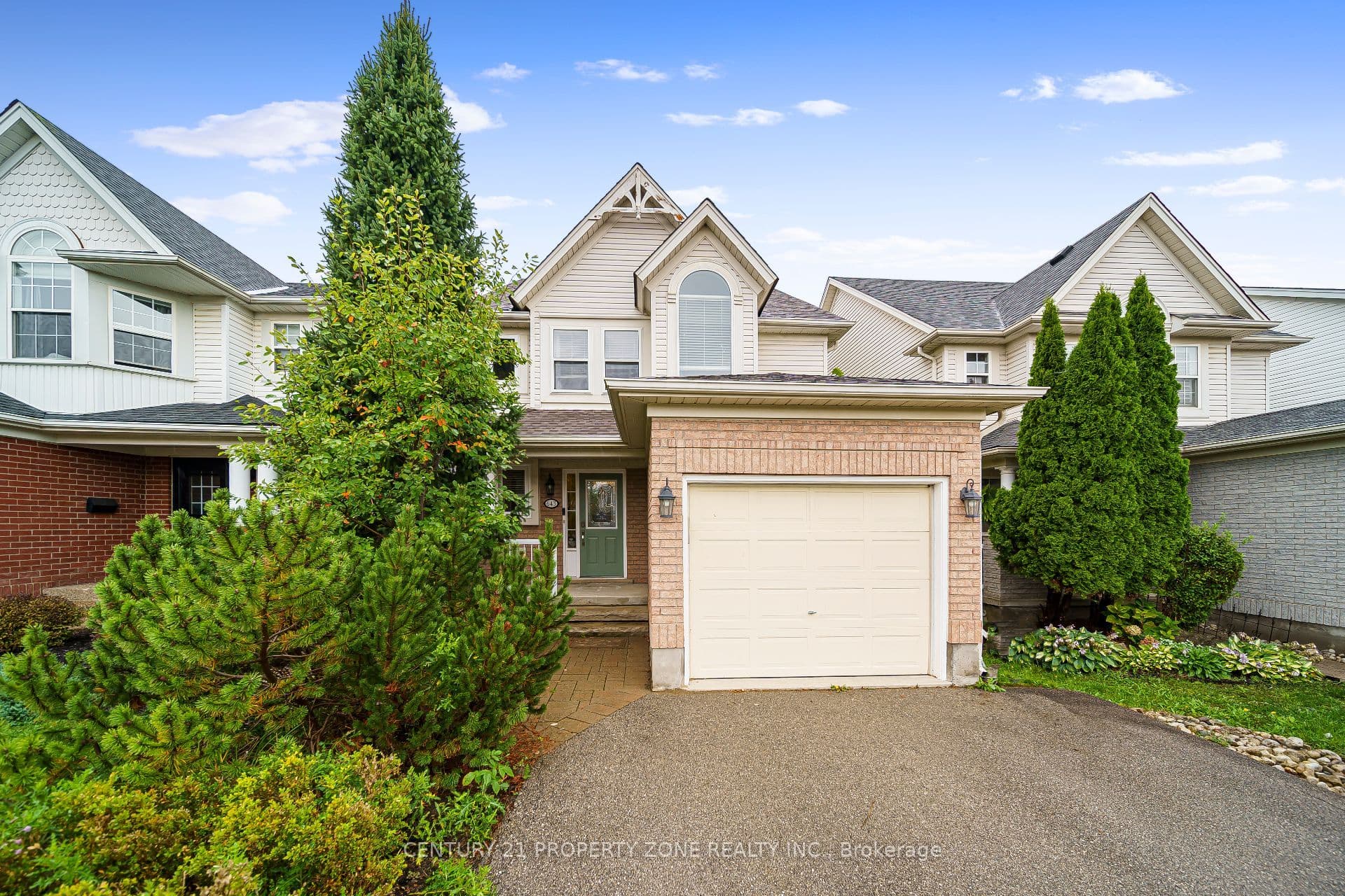 643 Bonavista Drive, Waterloo, ON N2K 4B3