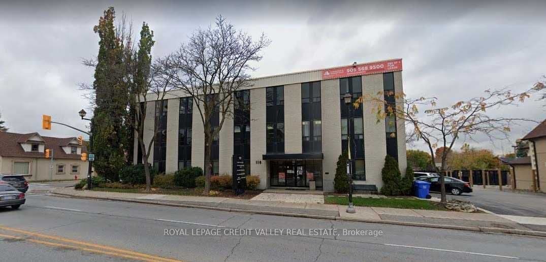 118 Queen Street W 201, Brampton, ON L6V 1B1