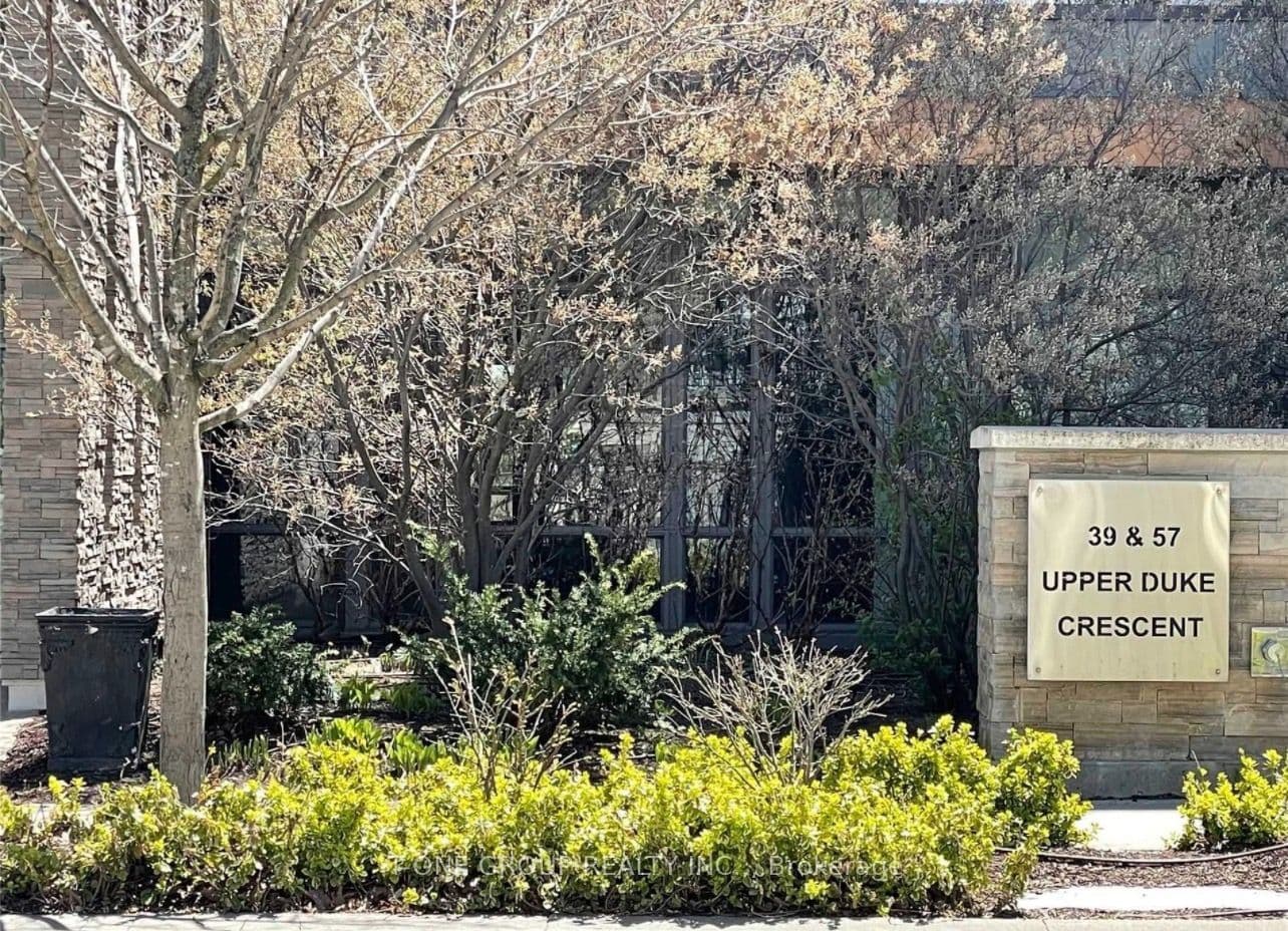 57 Upper Duke Crescent 207, Markham, ON L6G 0B9