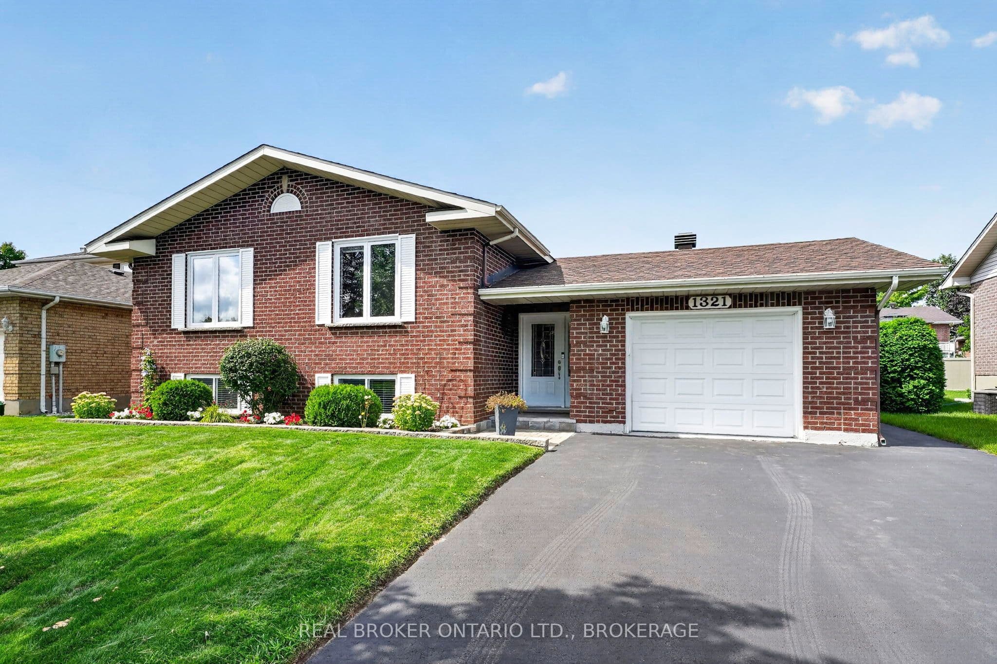 1321 Stormont Drive, Cornwall, ON K6H 6Y3