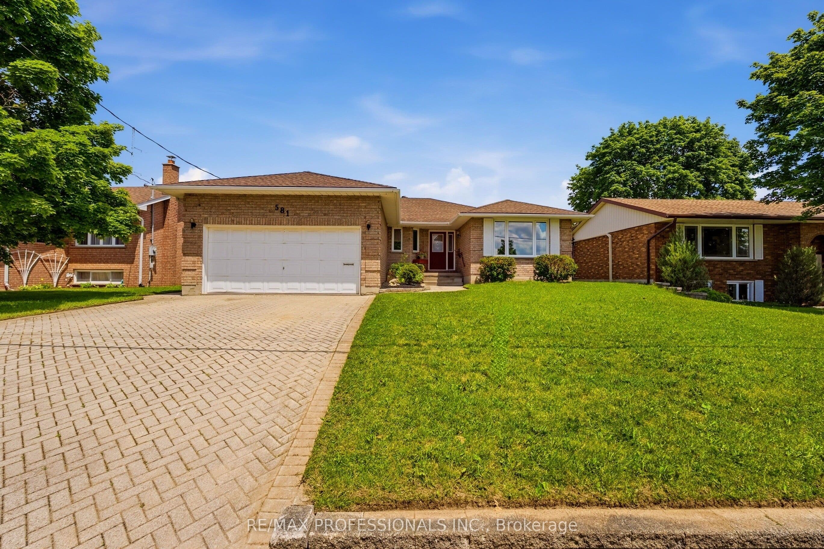 581 21st Avenue, Hanover, ON N4N 3H2