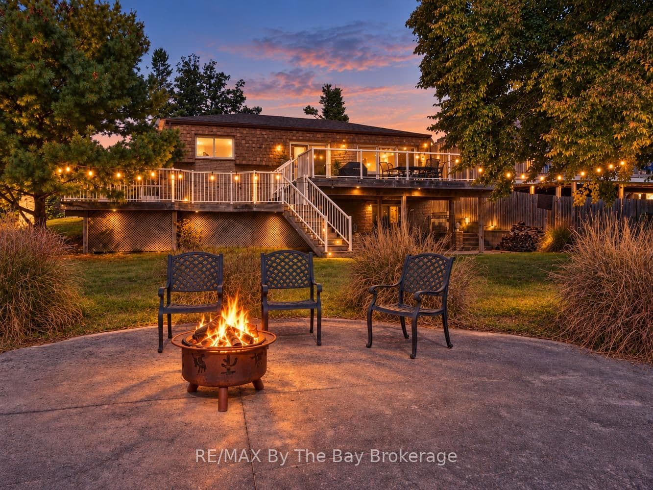 83 OLD MOSLEY Street, Wasaga Beach, ON L9Z 2J5