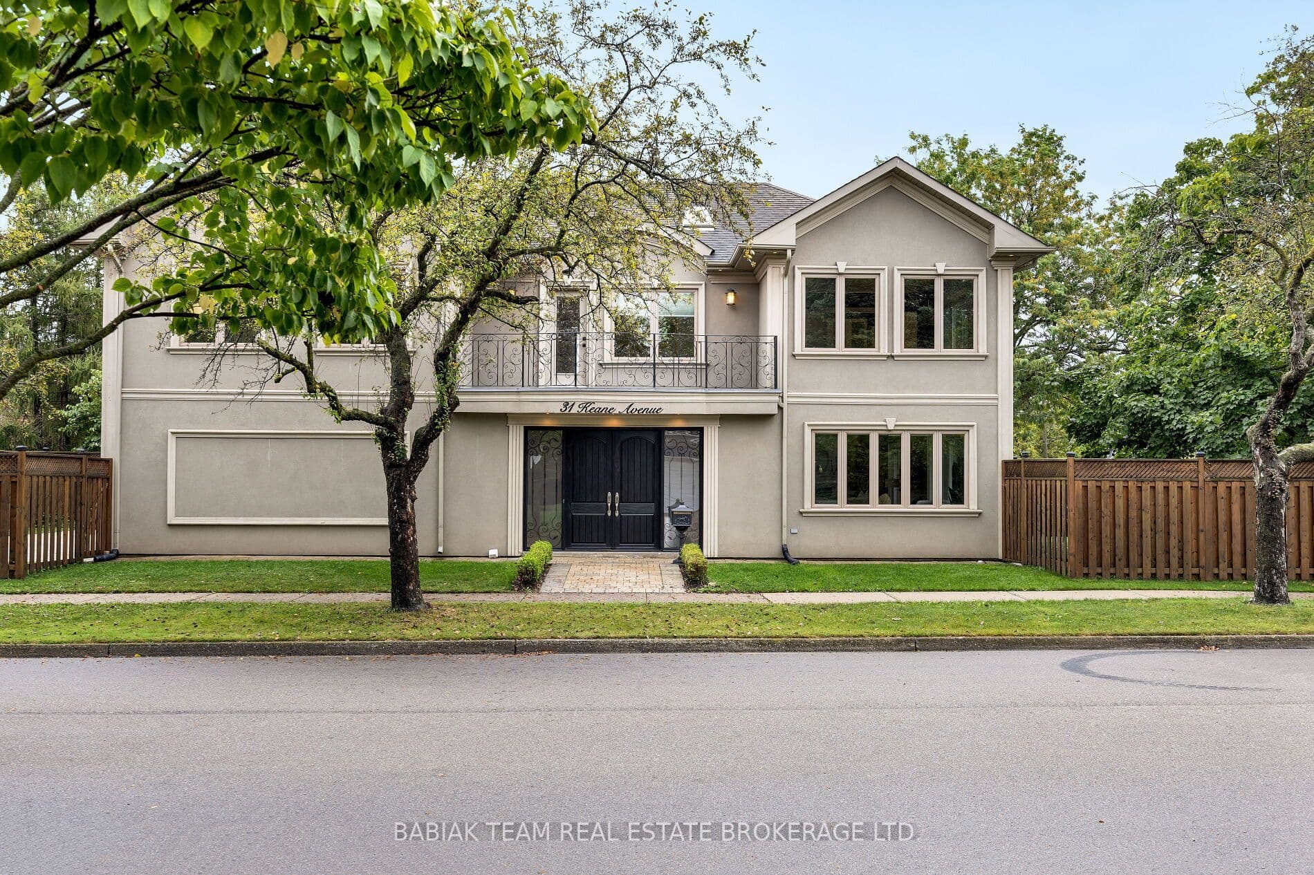 31 Keane Avenue, Toronto, ON M9B 2B8
