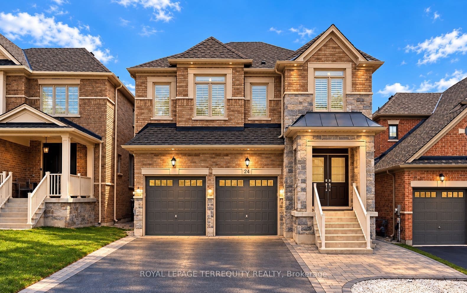 24 Hydrangea Hollow, East Gwillimbury, ON L9N 0T3