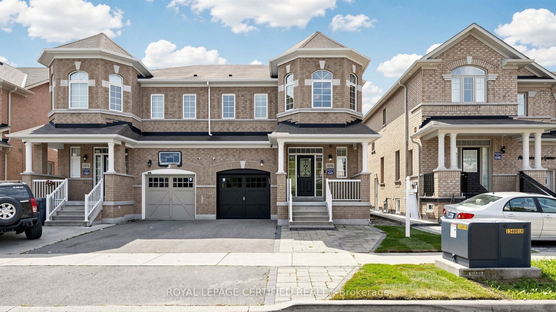 5576 Meadowcrest Avenue, Mississauga, ON L5M 0V1