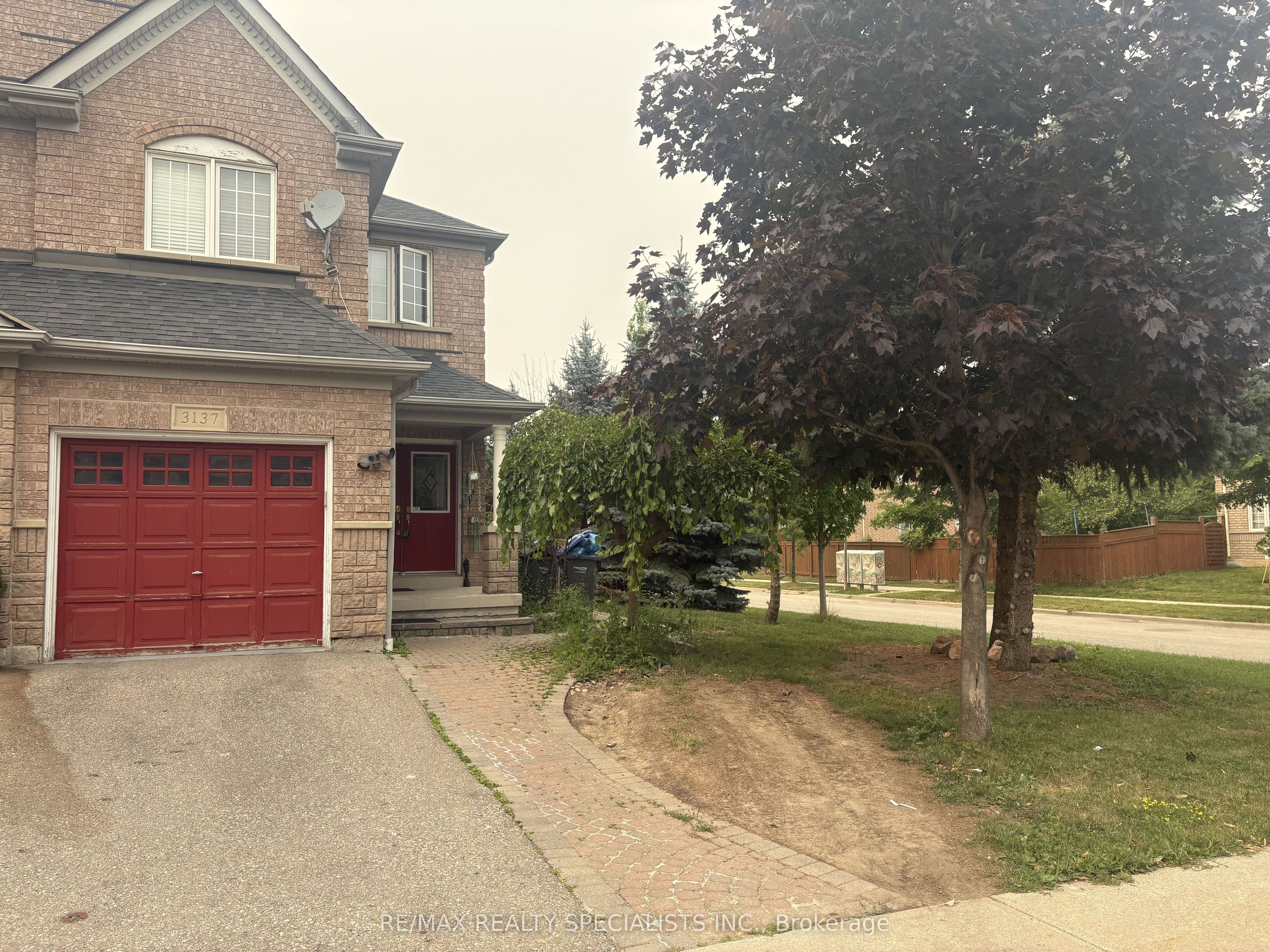 3137 Bentley Drive, Mississauga, ON L5M 6V8