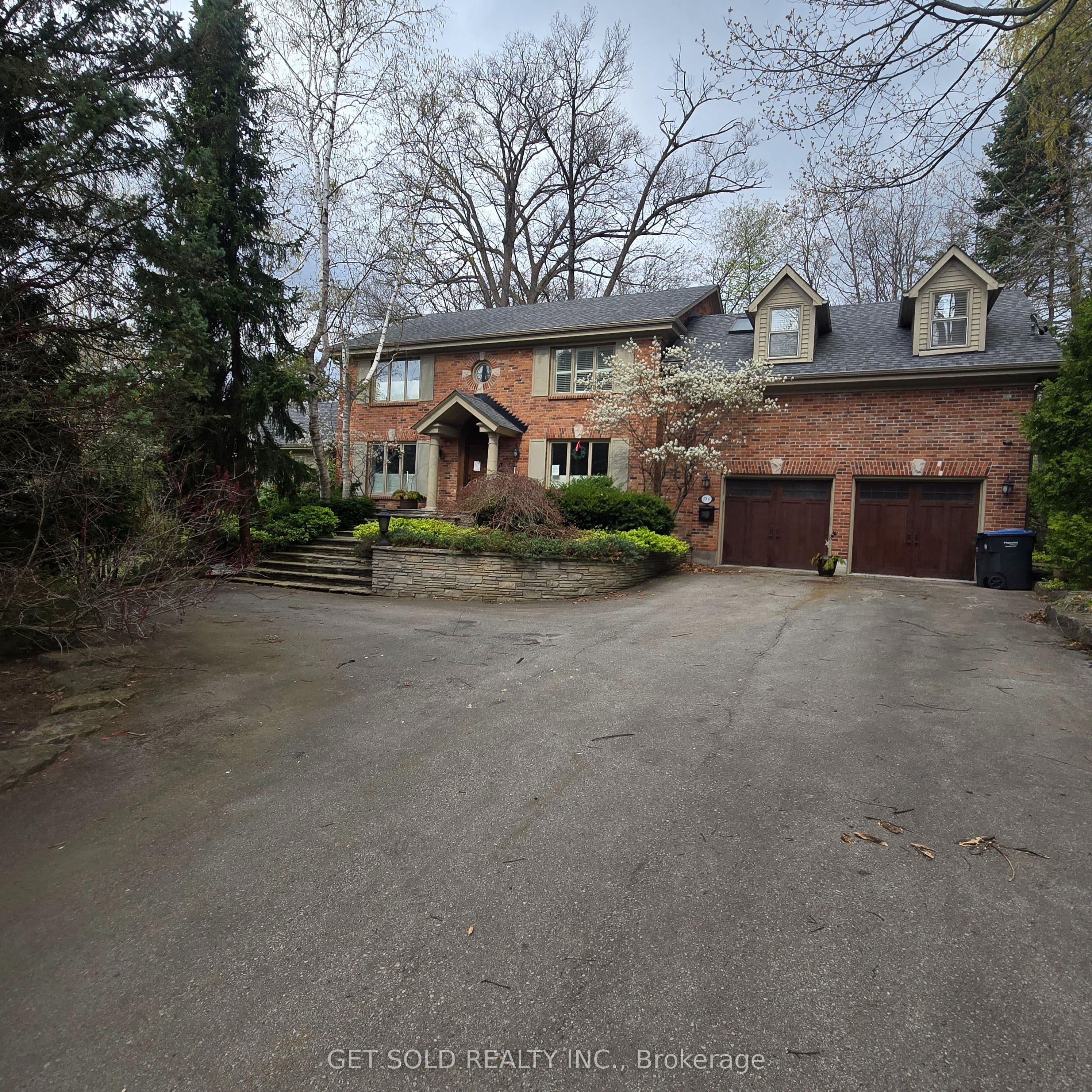 1701 Birchwood Drive, Mississauga, ON L5J 1T7
