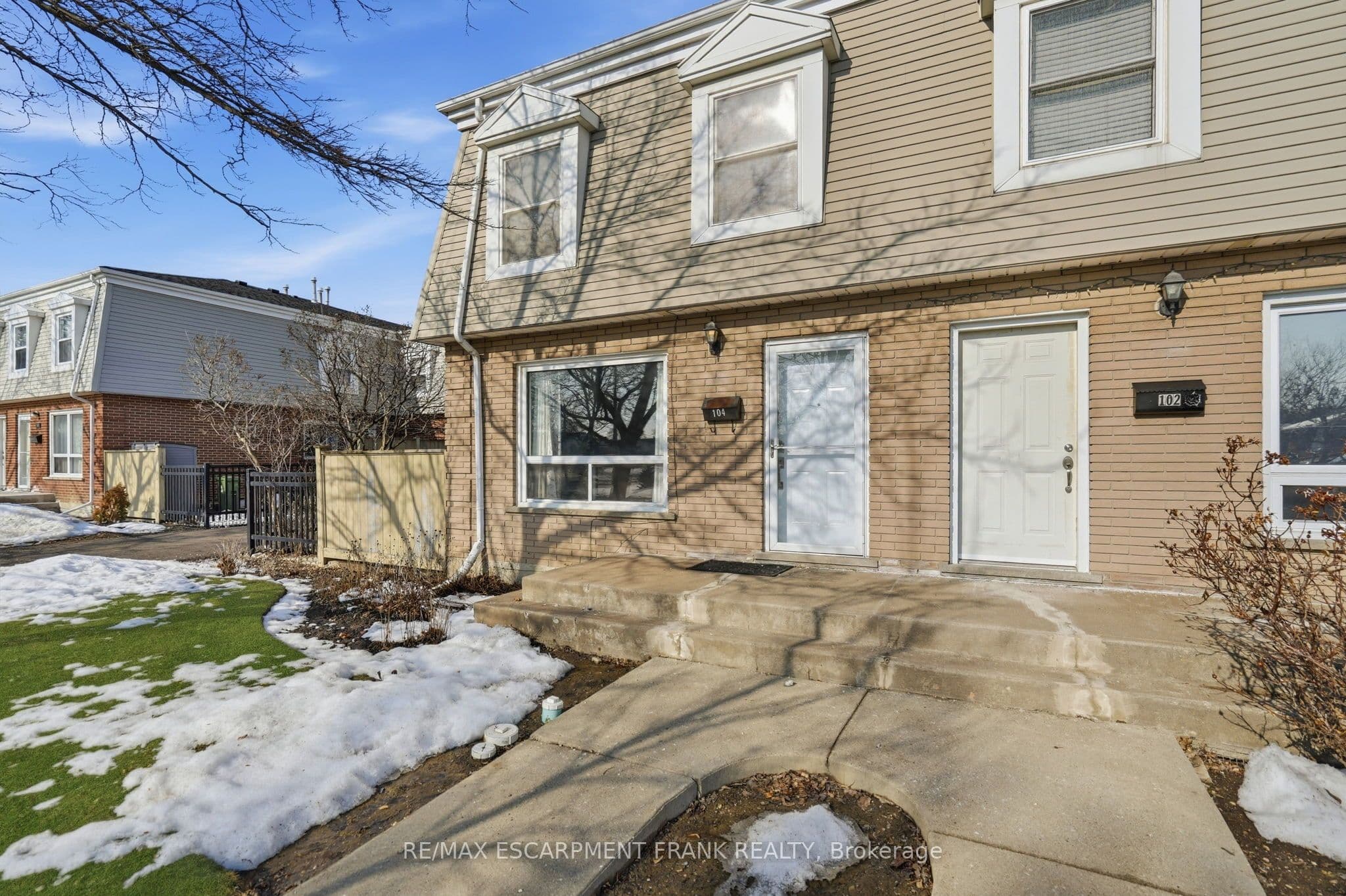 104 Neil Avenue, Hamilton, ON L8G 2N6