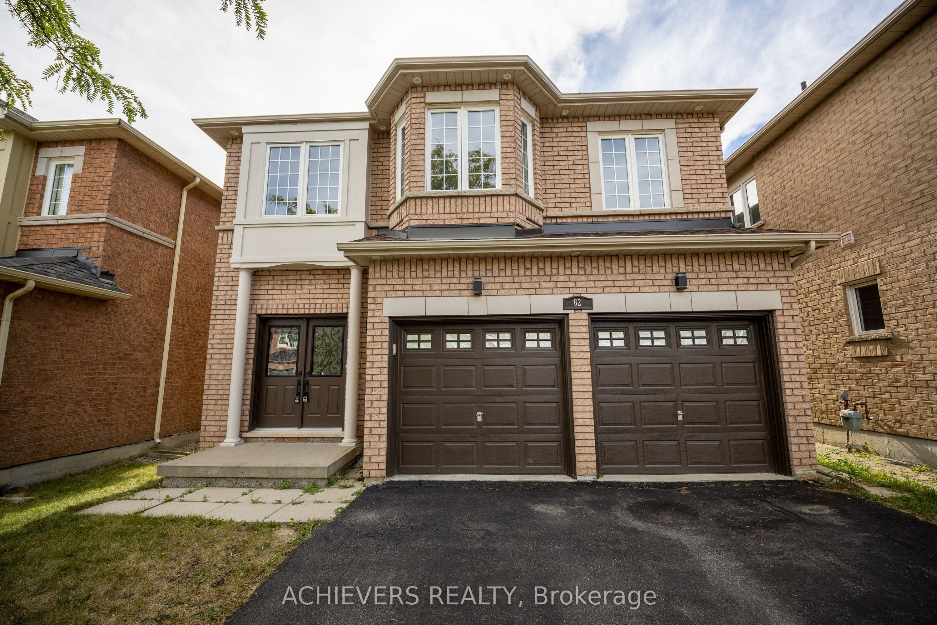 62 Sir Jacobs Crescent, Brampton, ON L7A 3V2