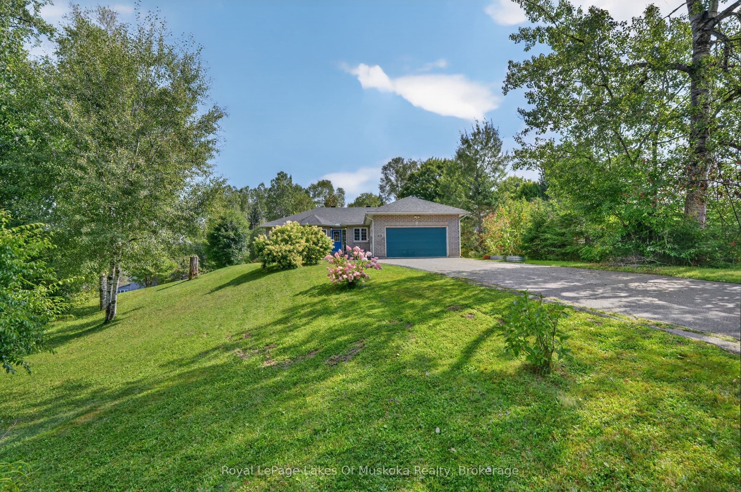 140 Simpson Street, Burk's Falls, ON P0A 1C0