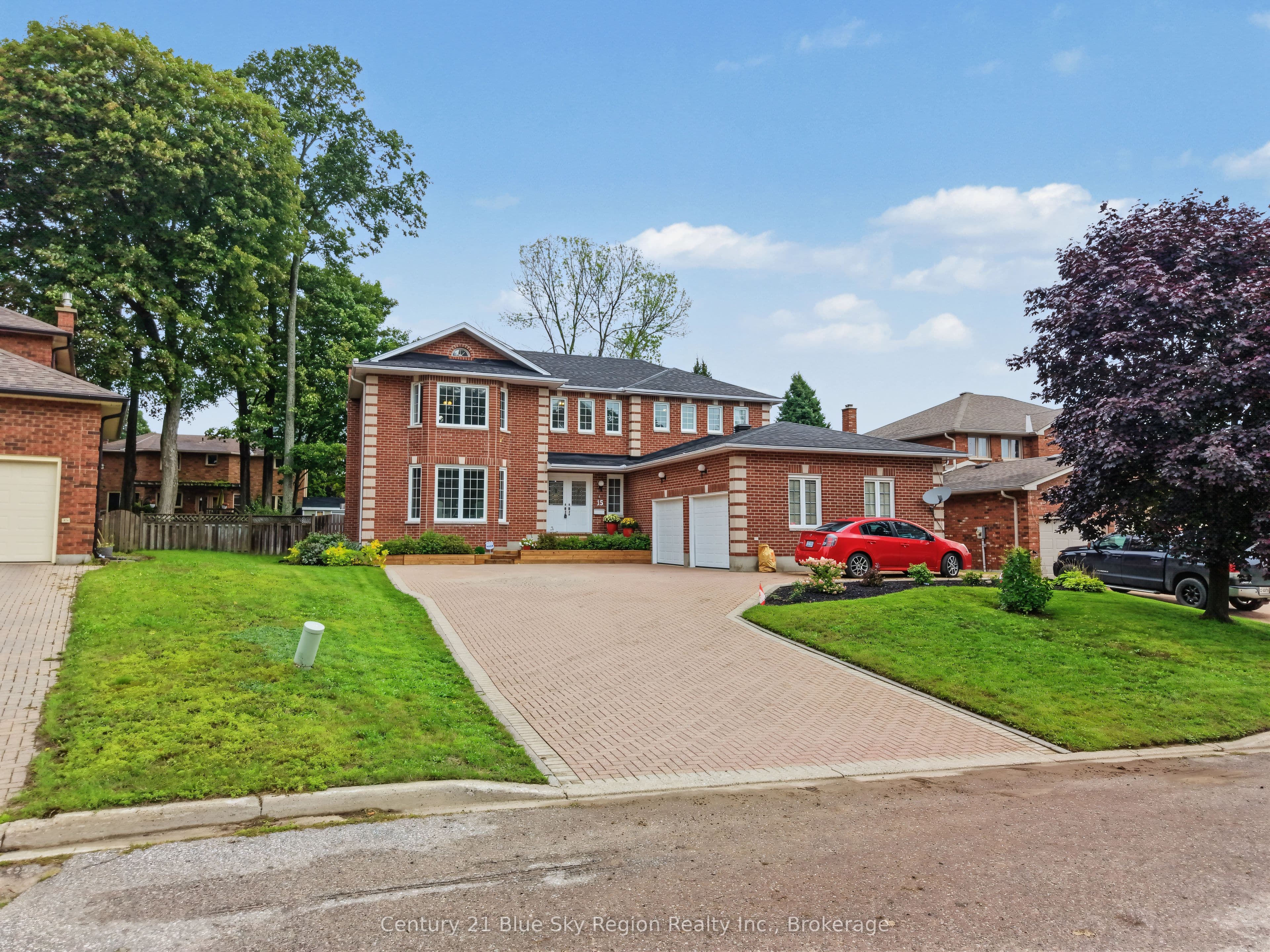 15 Robinhood Court, North Bay, ON P1C 1L3
