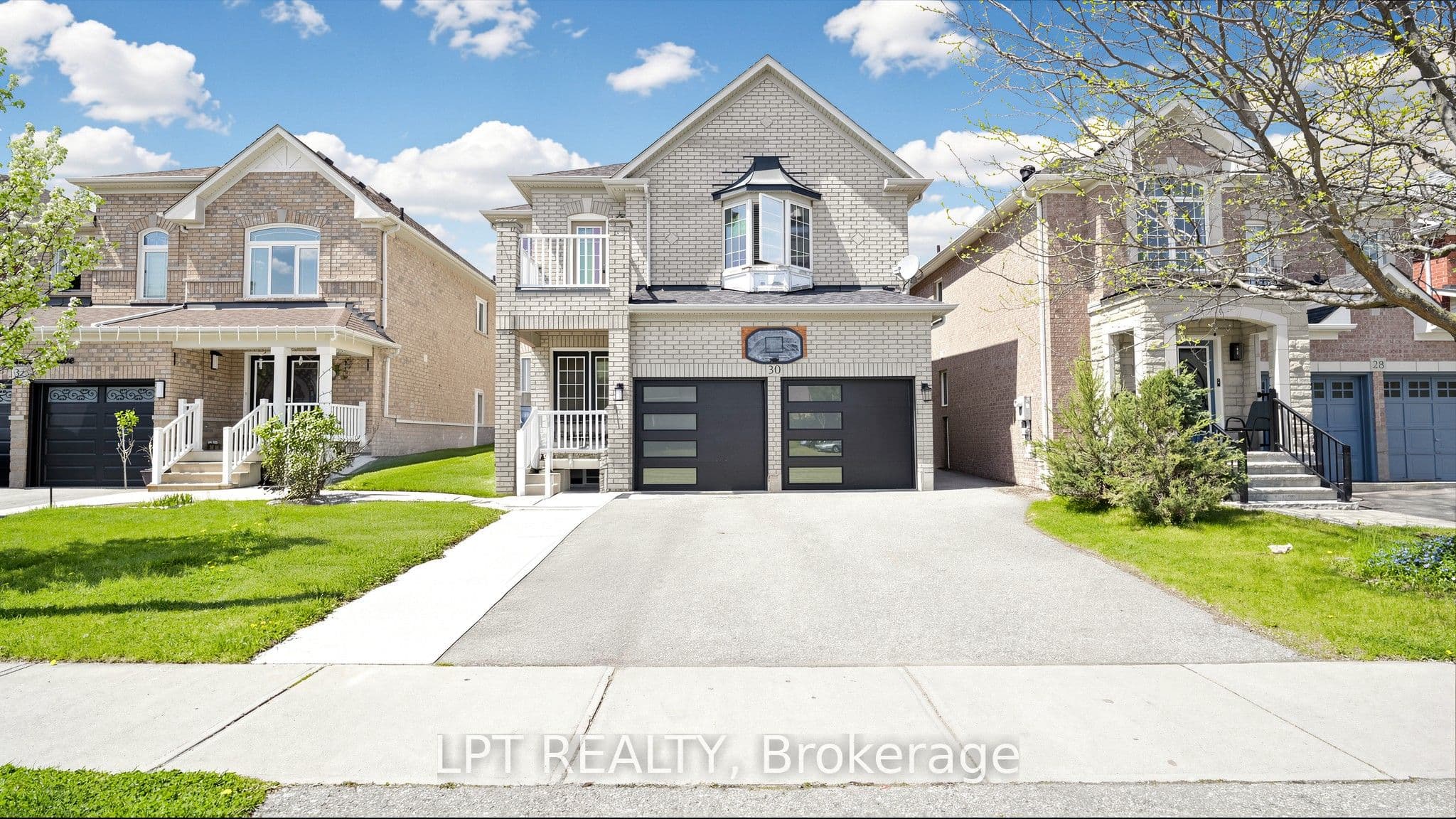 30 RANCHERO Drive, Brampton, ON L7A 3C6