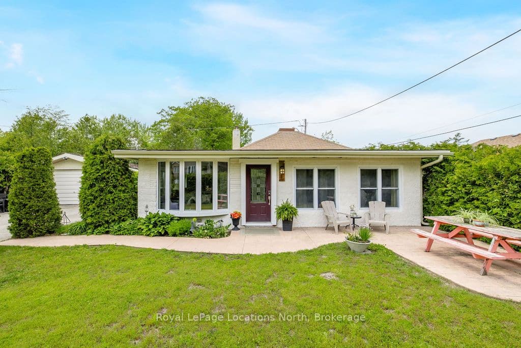 34 Glenwood Drive, Wasaga Beach, ON L9Z 2K5