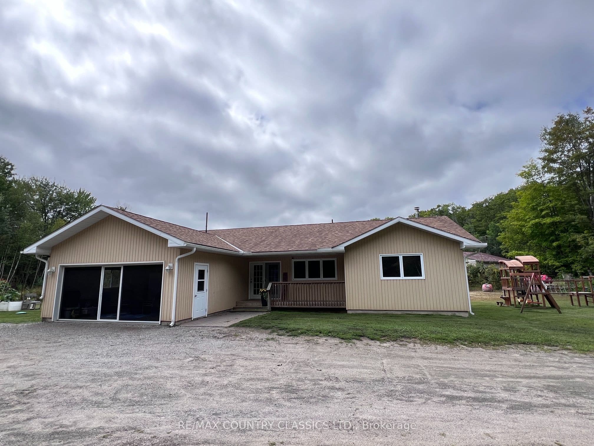 3952 Loop Road, Highlands East, ON K0L 1X0