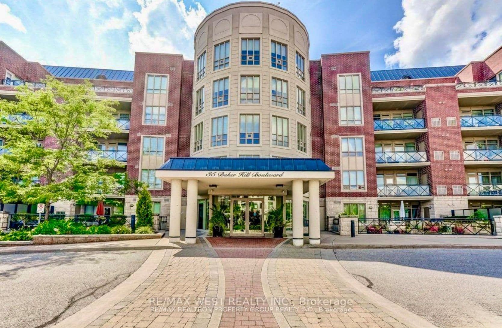 35 Baker Hill Boulevard W 309, Whitchurch-Stouffville, ON L4A 1P8