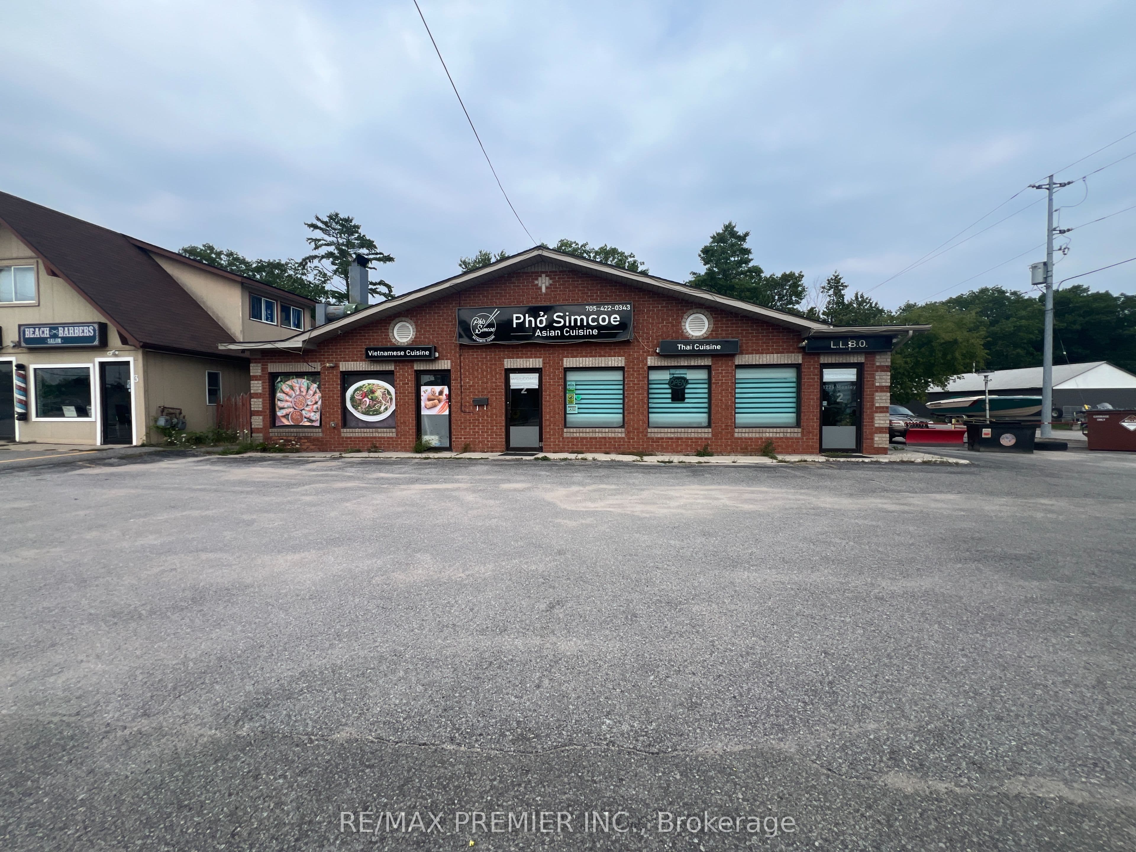 1226 Mosley Street 2, Wasaga Beach, ON L9Z 2E5