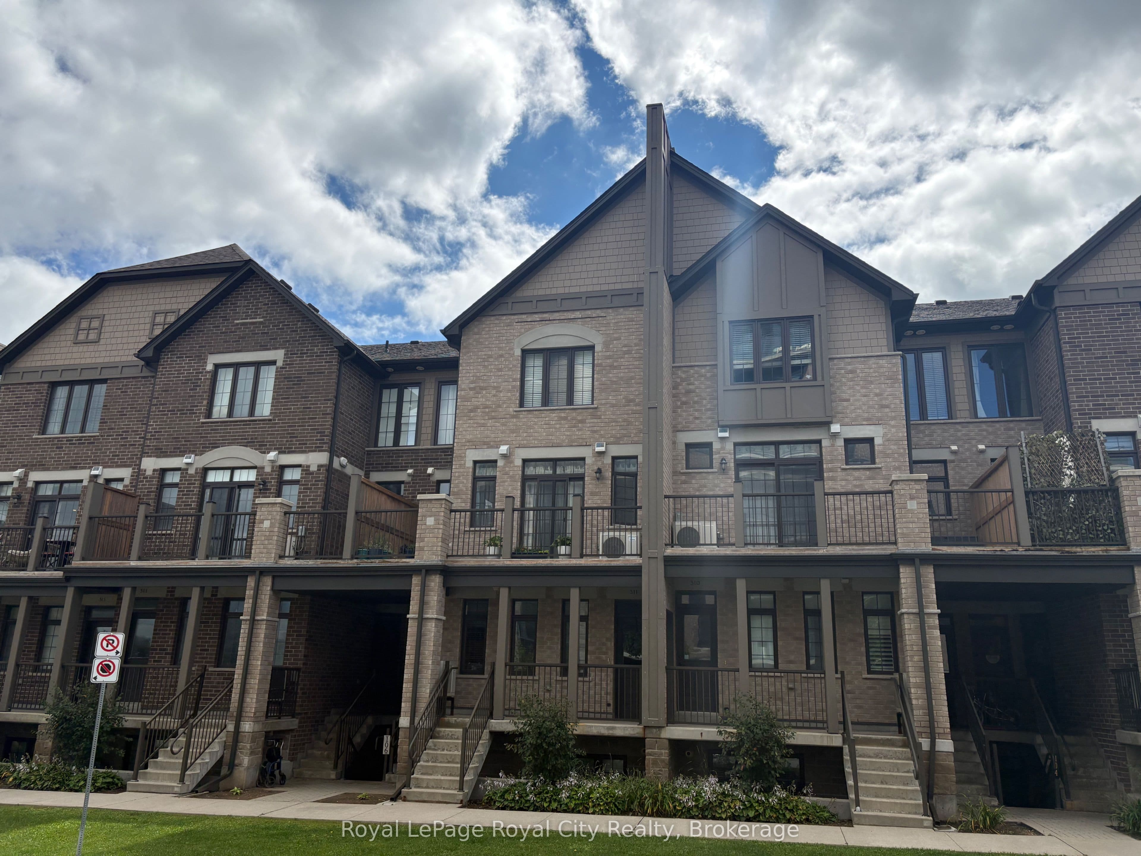 333 Gosling Gardens 207, Guelph, ON N1L 0P8
