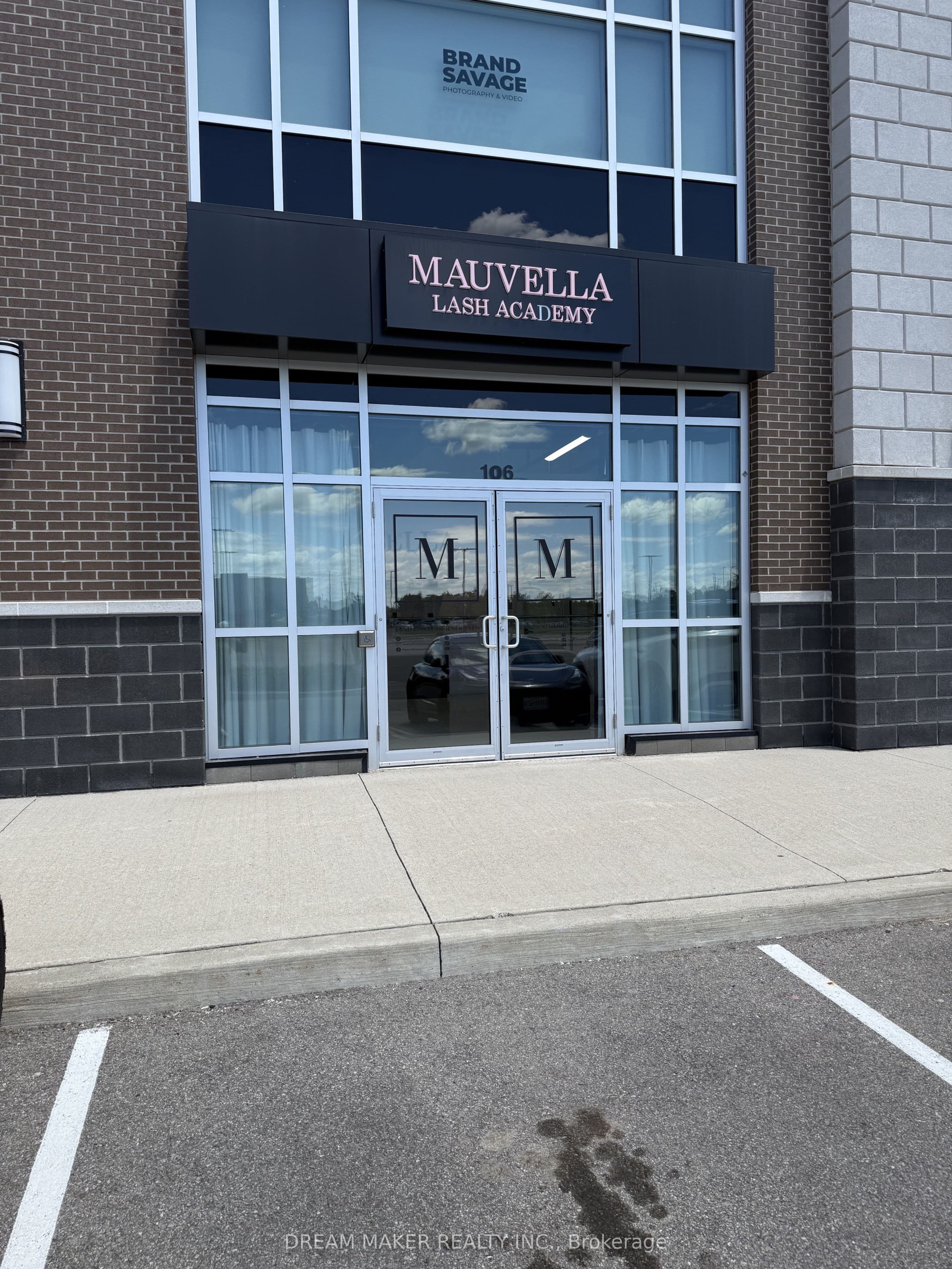 3475 Rebecca Street 106, Oakville, ON L6L 0H3