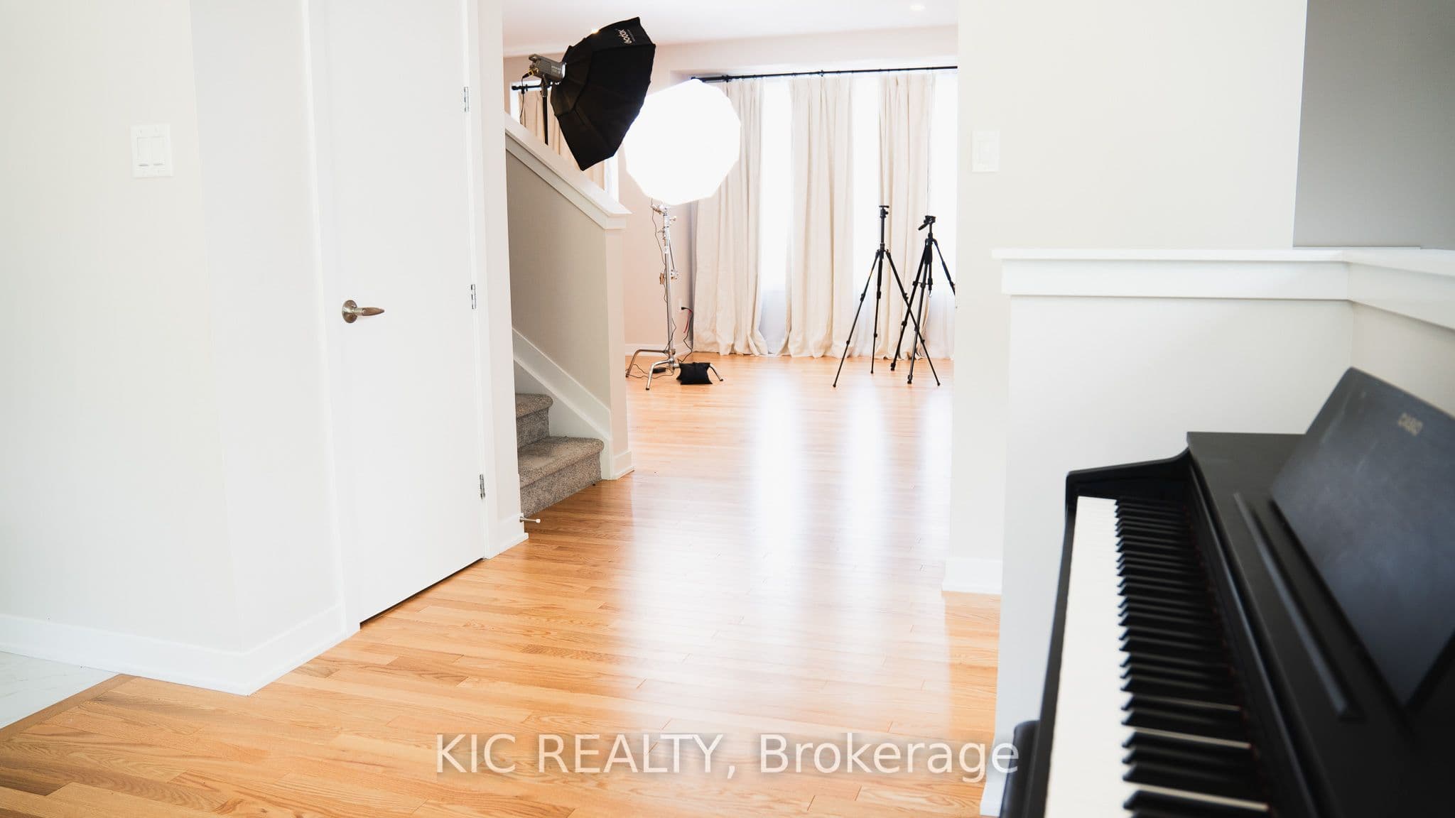 352 Appalachian Circle, Barrhaven, ON K2J 6X3