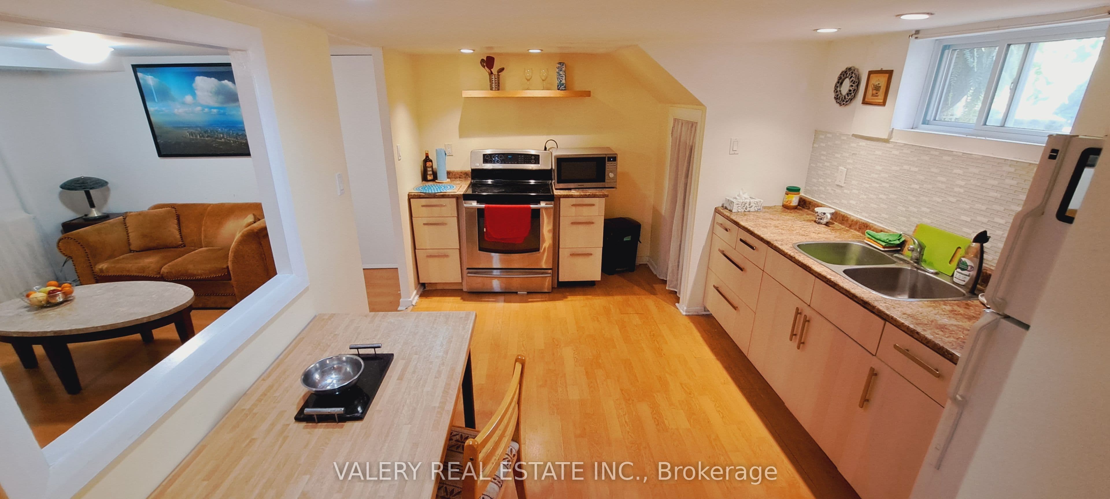 48 Dunkirk Road, Toronto, ON M4C 2M3