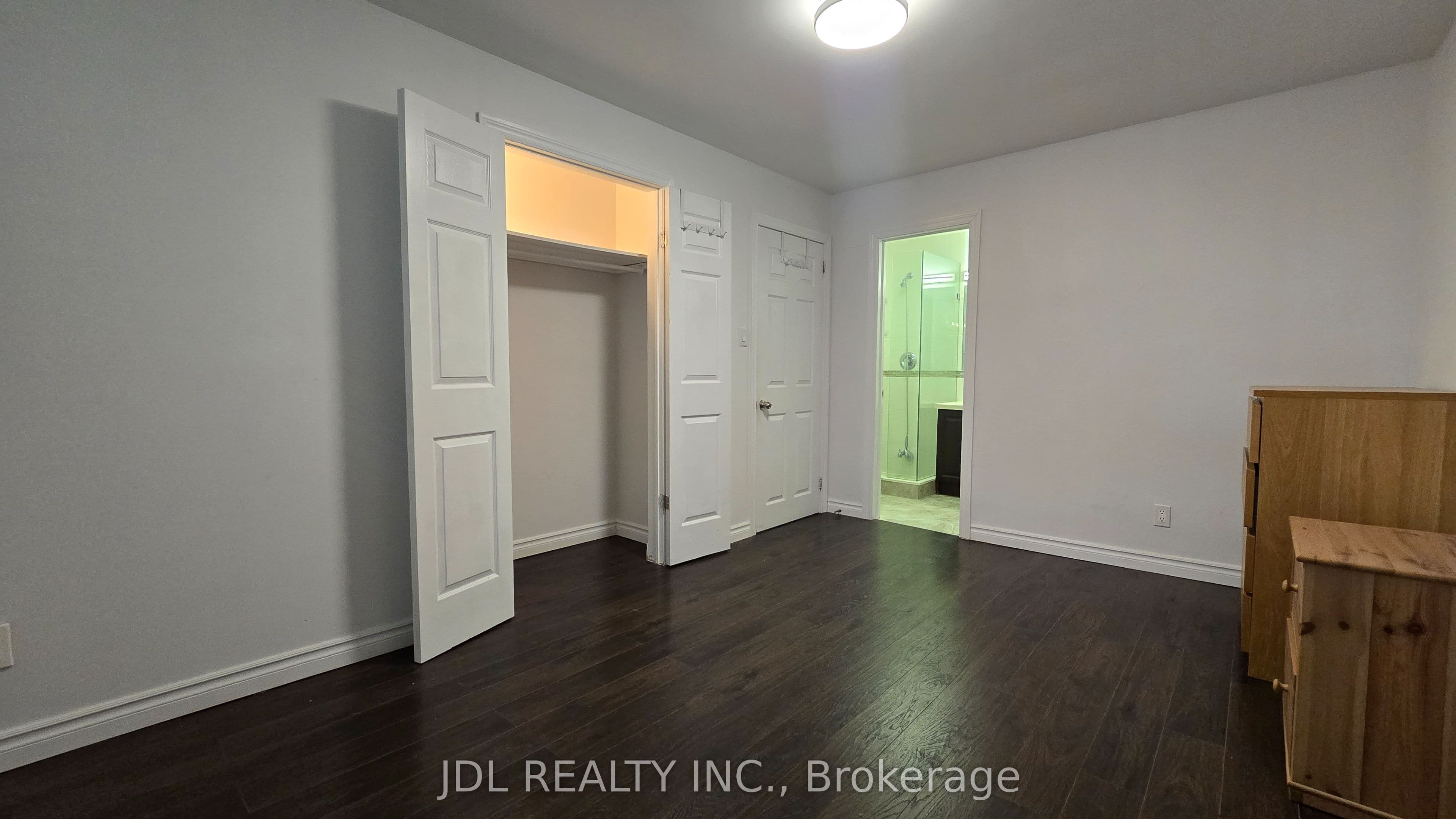 68 Meadowview Avenue Room MC, Markham, ON L3T 1K7