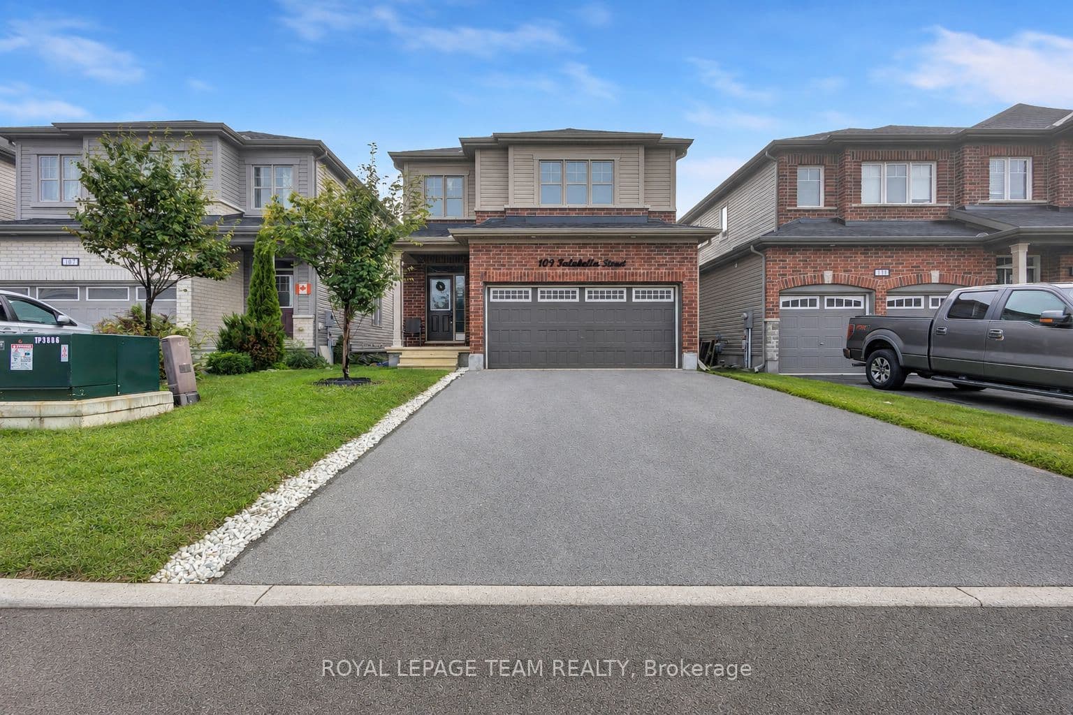 109 Falabella Street, Stittsville - Munster - Richmond, ON K2S 0X7