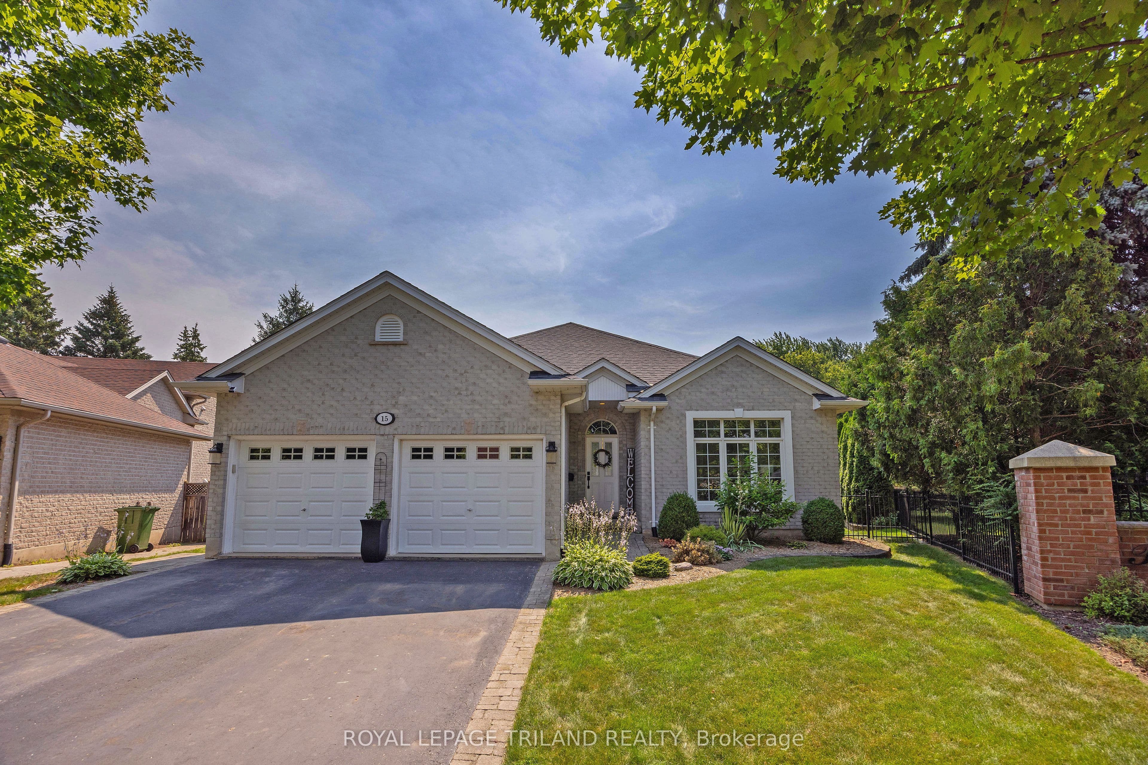 15 Augusta Crescent, St. Thomas, ON N5R 6J8