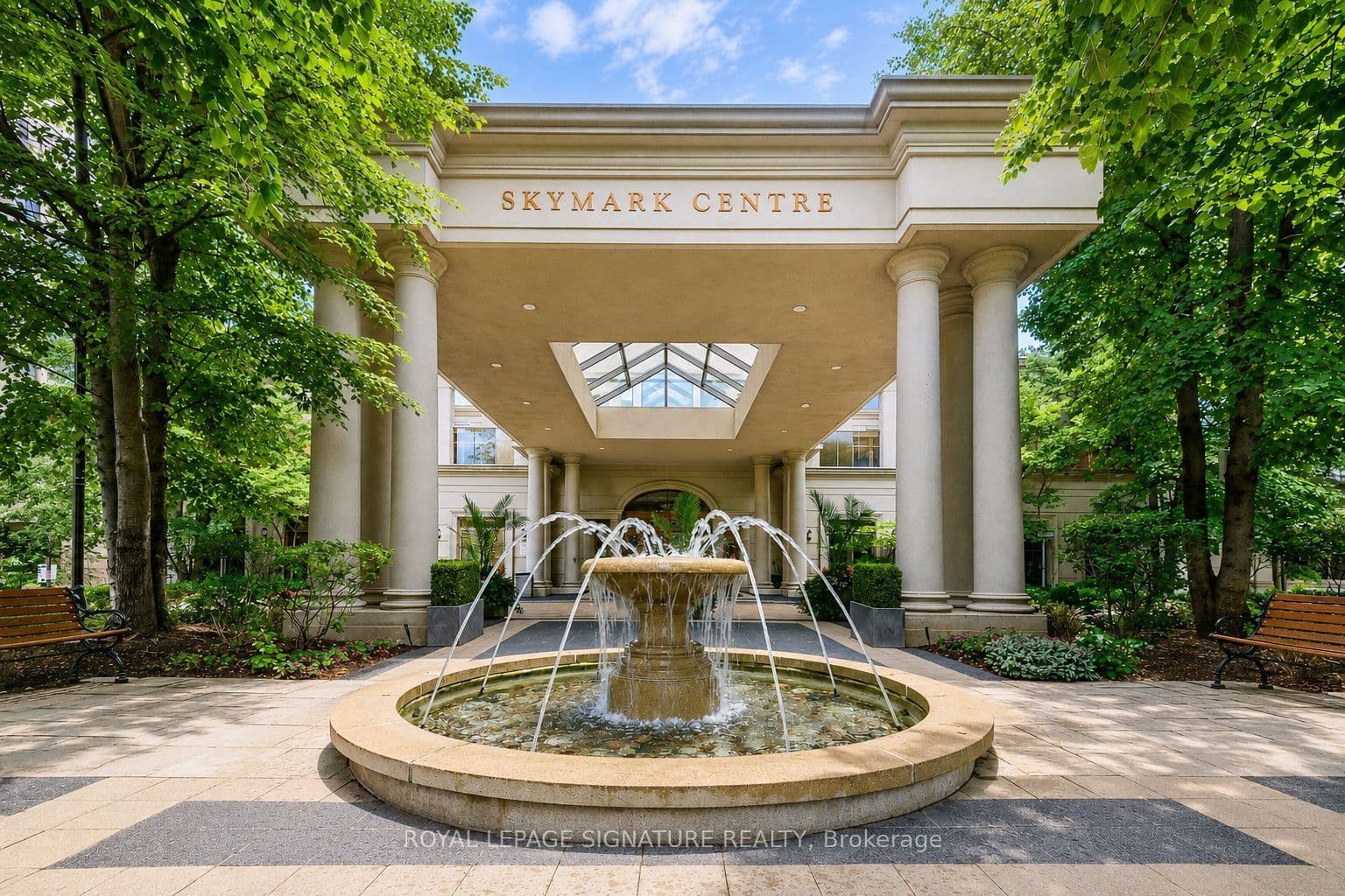 80 Harrison Garden Boulevard 323, Toronto, ON M2N 7E3