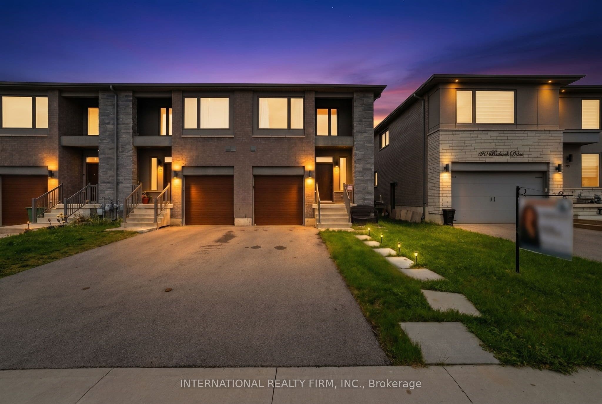 134 Bedrock Drive, Hamilton, ON L8J 0K6